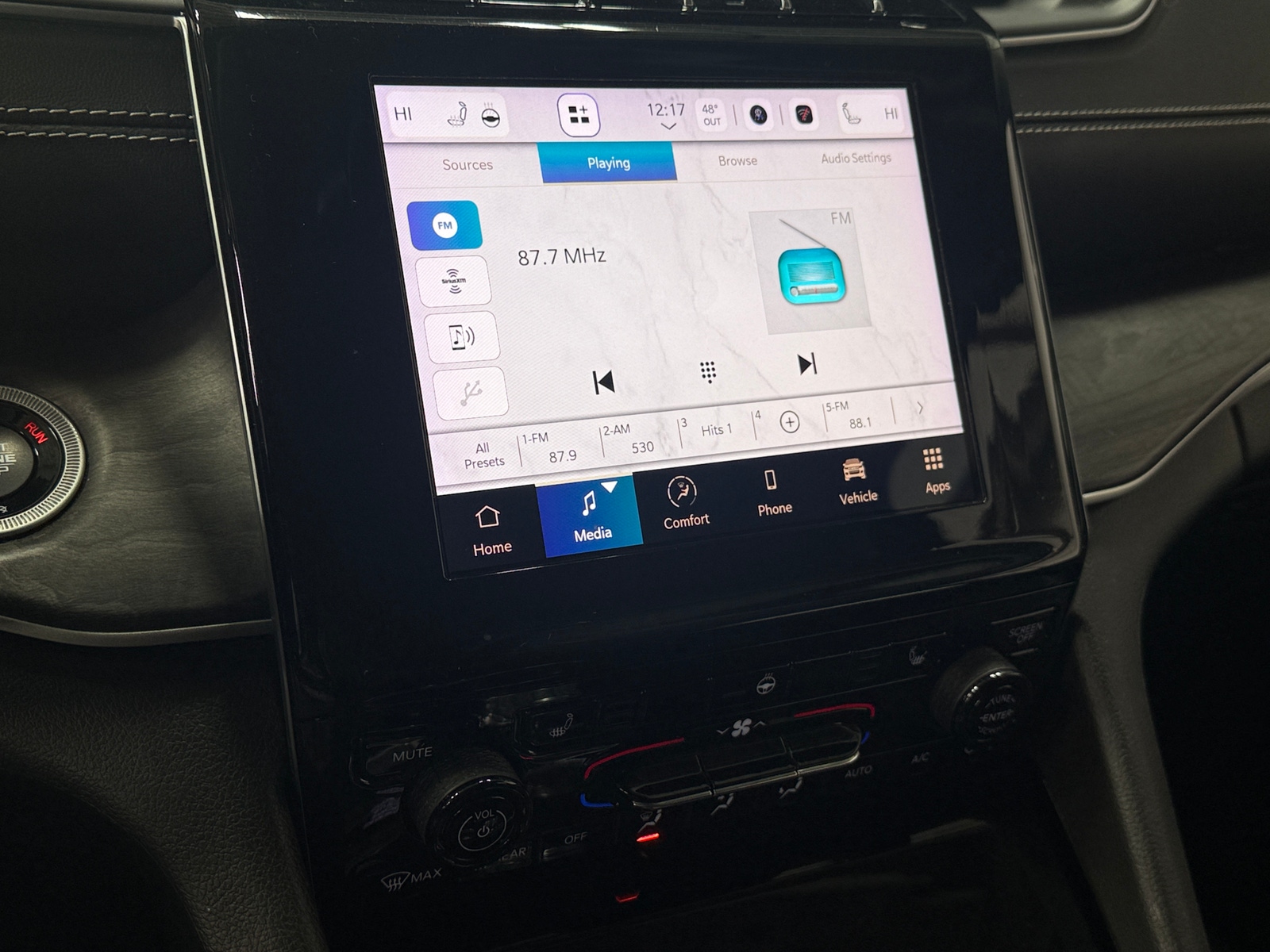 Thumbnail: 2022 Jeep Grand Cherokee L - 3