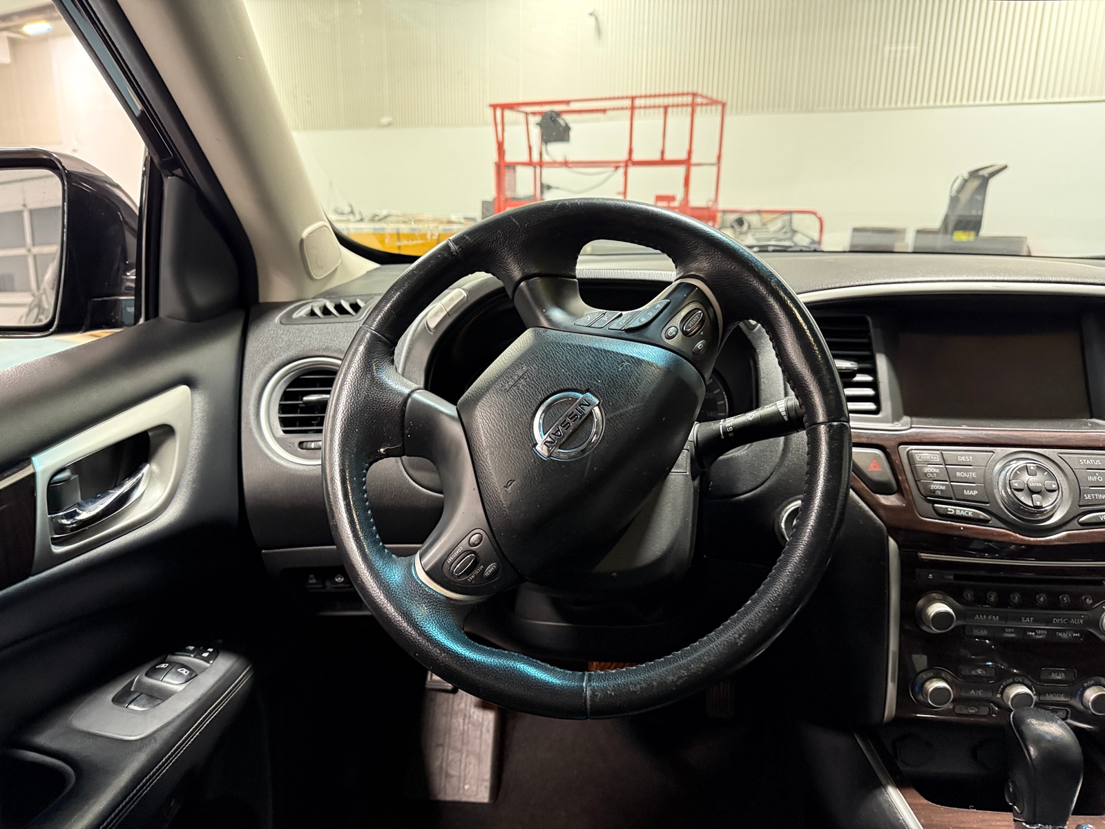 Thumbnail: 2014 Nissan Pathfinder - 5