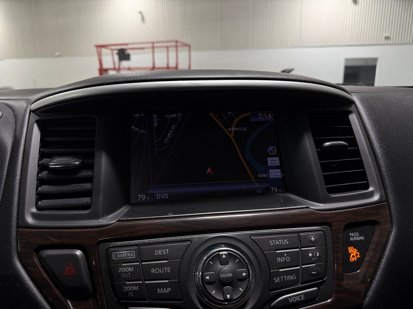 Thumbnail: 2014 Nissan Pathfinder - 4