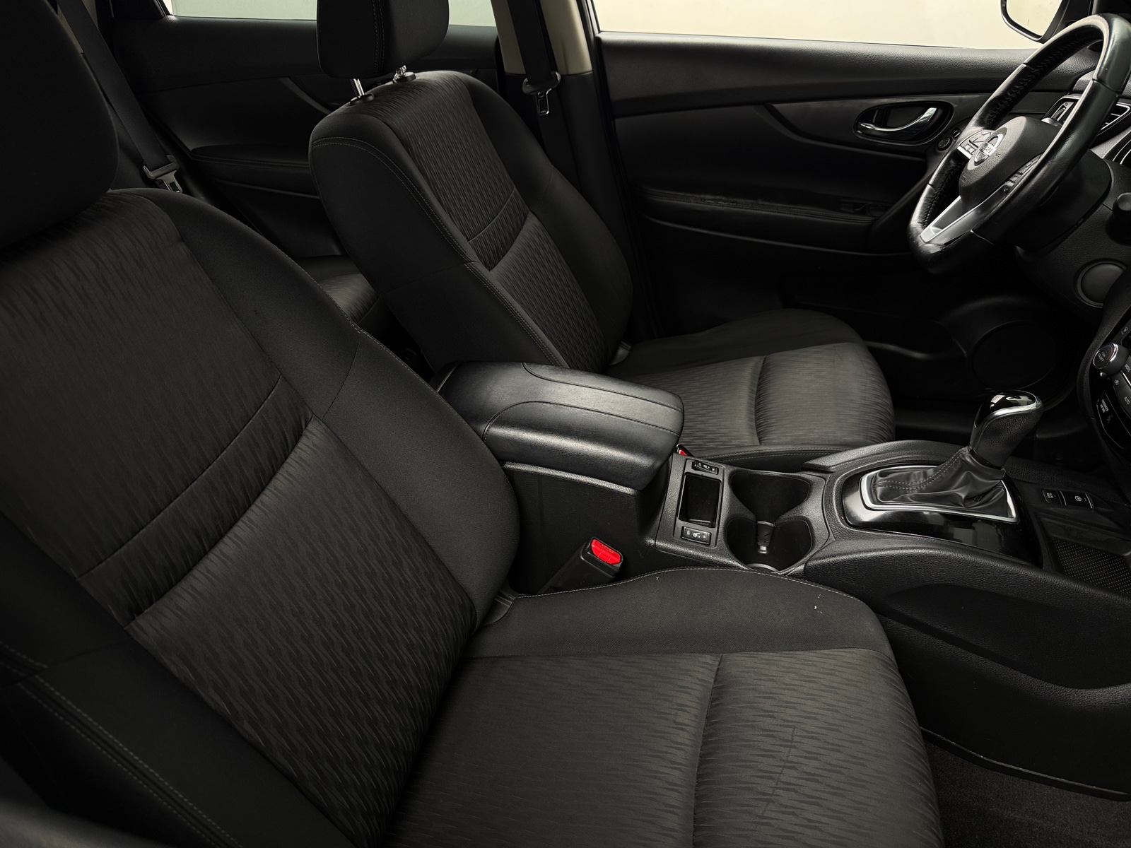 Thumbnail: 2020 Nissan Rogue - 2