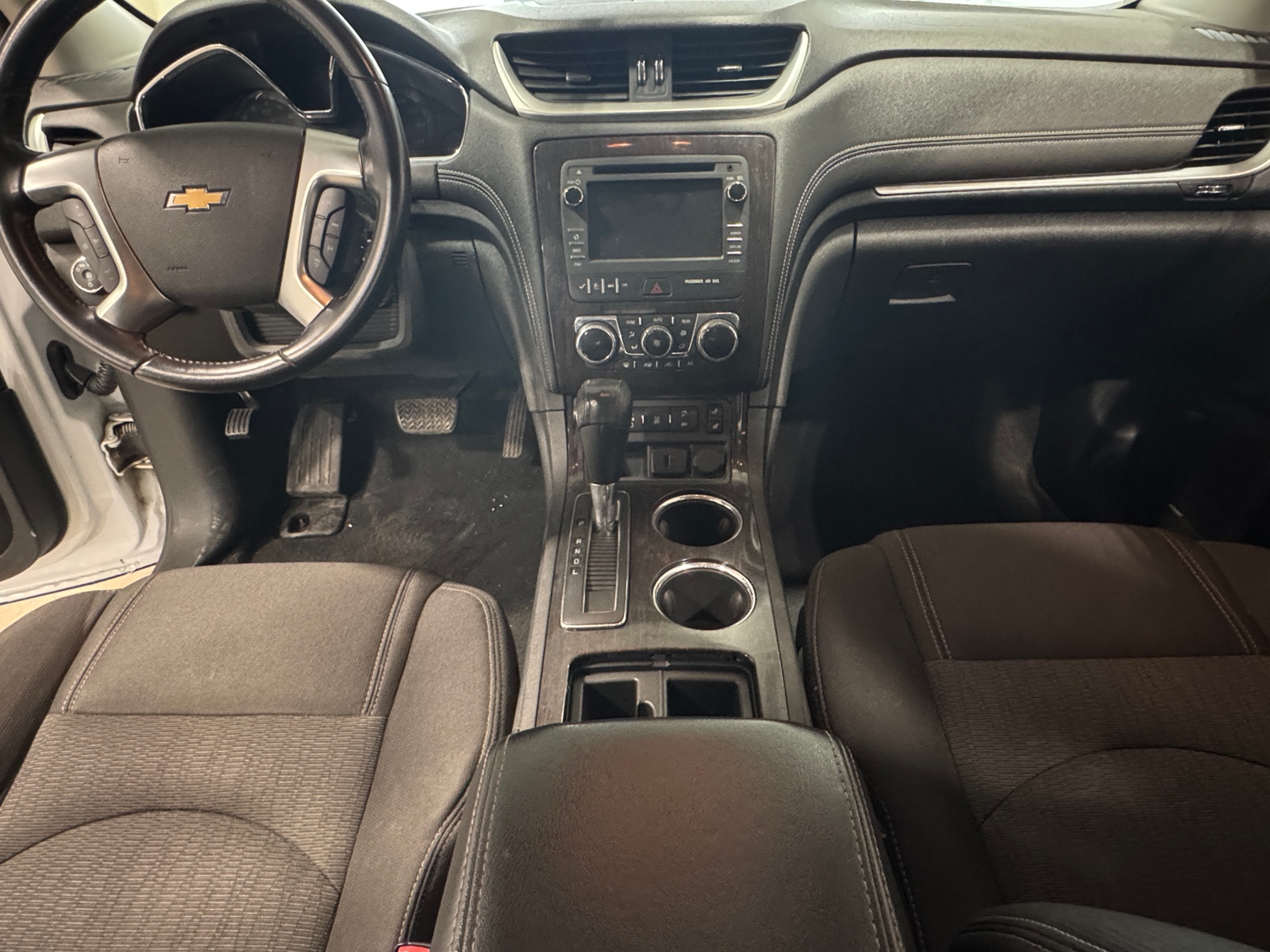 Thumbnail: 2017 Chevrolet Traverse - 3