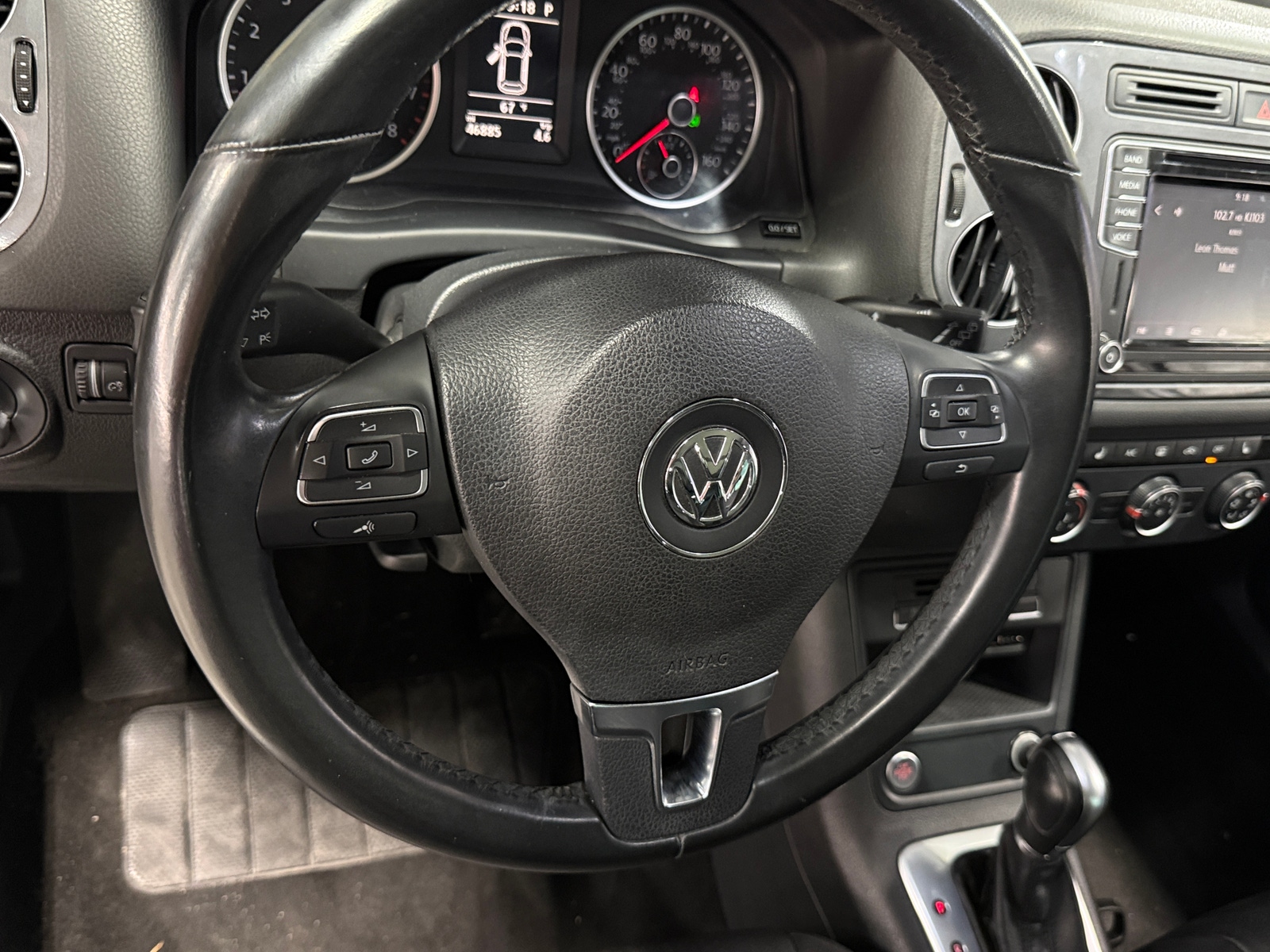 Thumbnail: 2017 Volkswagen Tiguan - 4