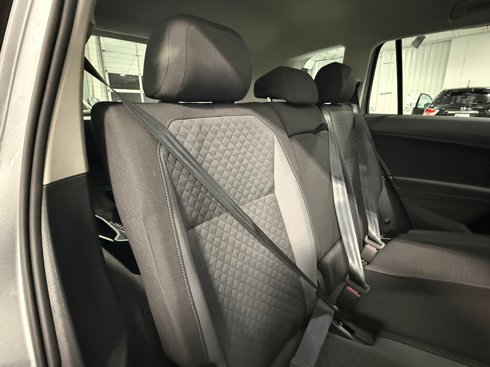 Thumbnail: 2020 Volkswagen Tiguan - 6