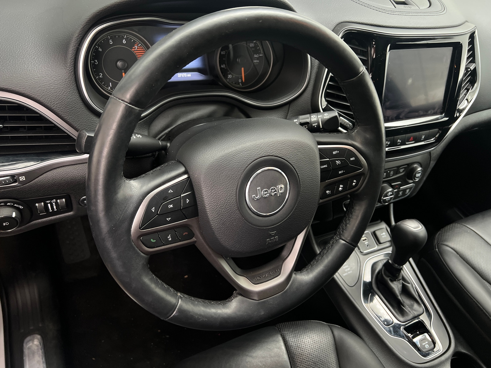 Thumbnail: 2019 Jeep Cherokee - 4