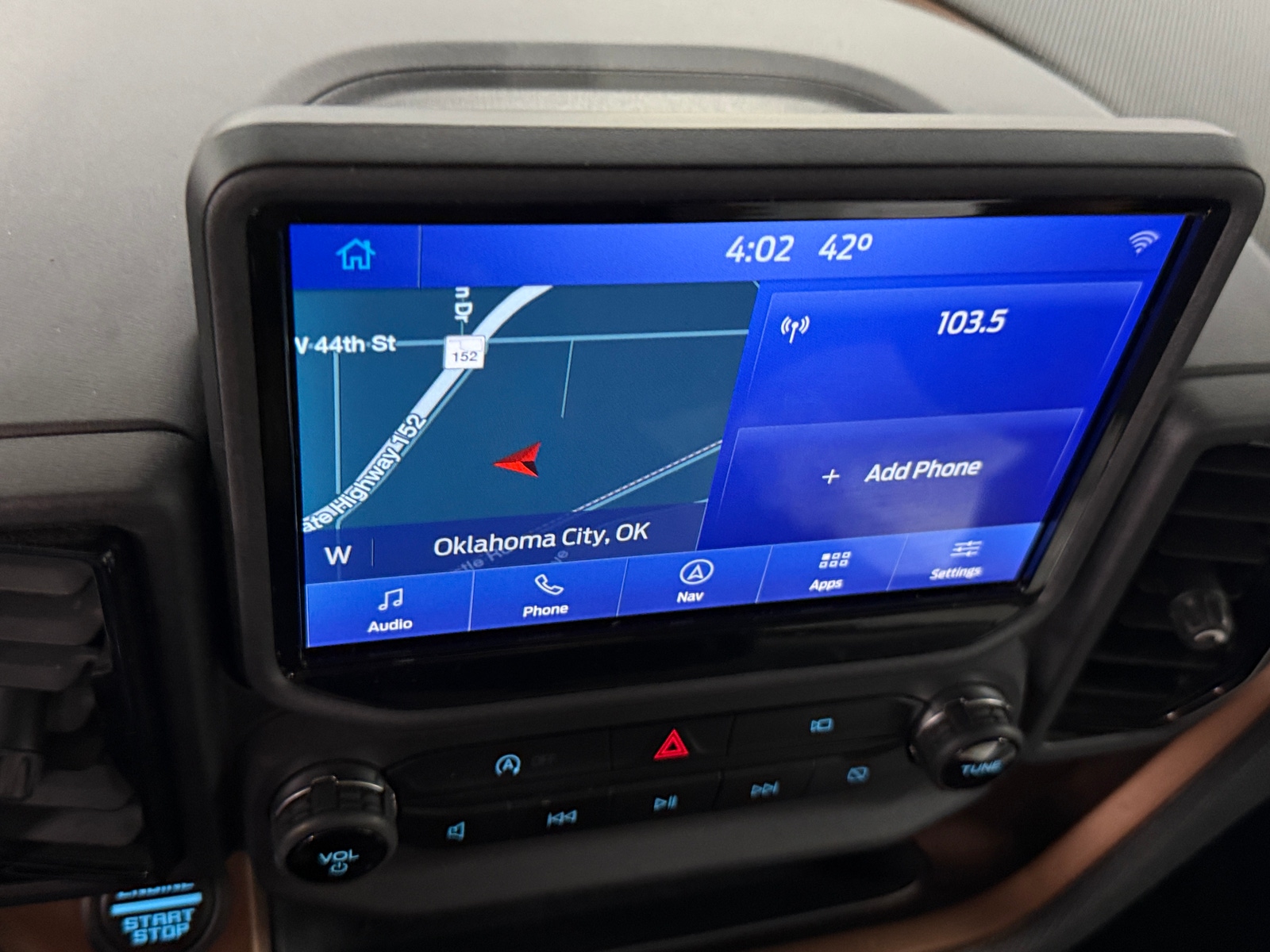 Thumbnail: 2022 Ford Bronco Sport - 4