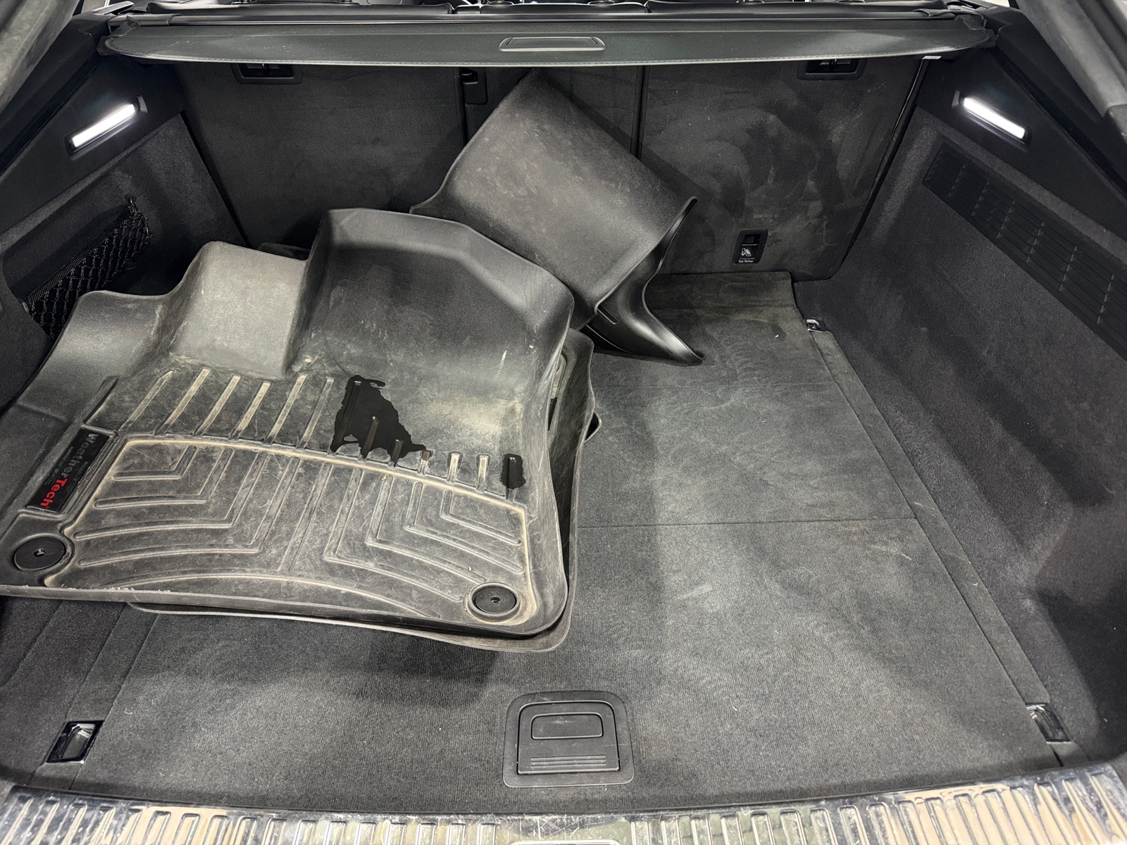 Thumbnail: 2019 Audi Q8 - 6