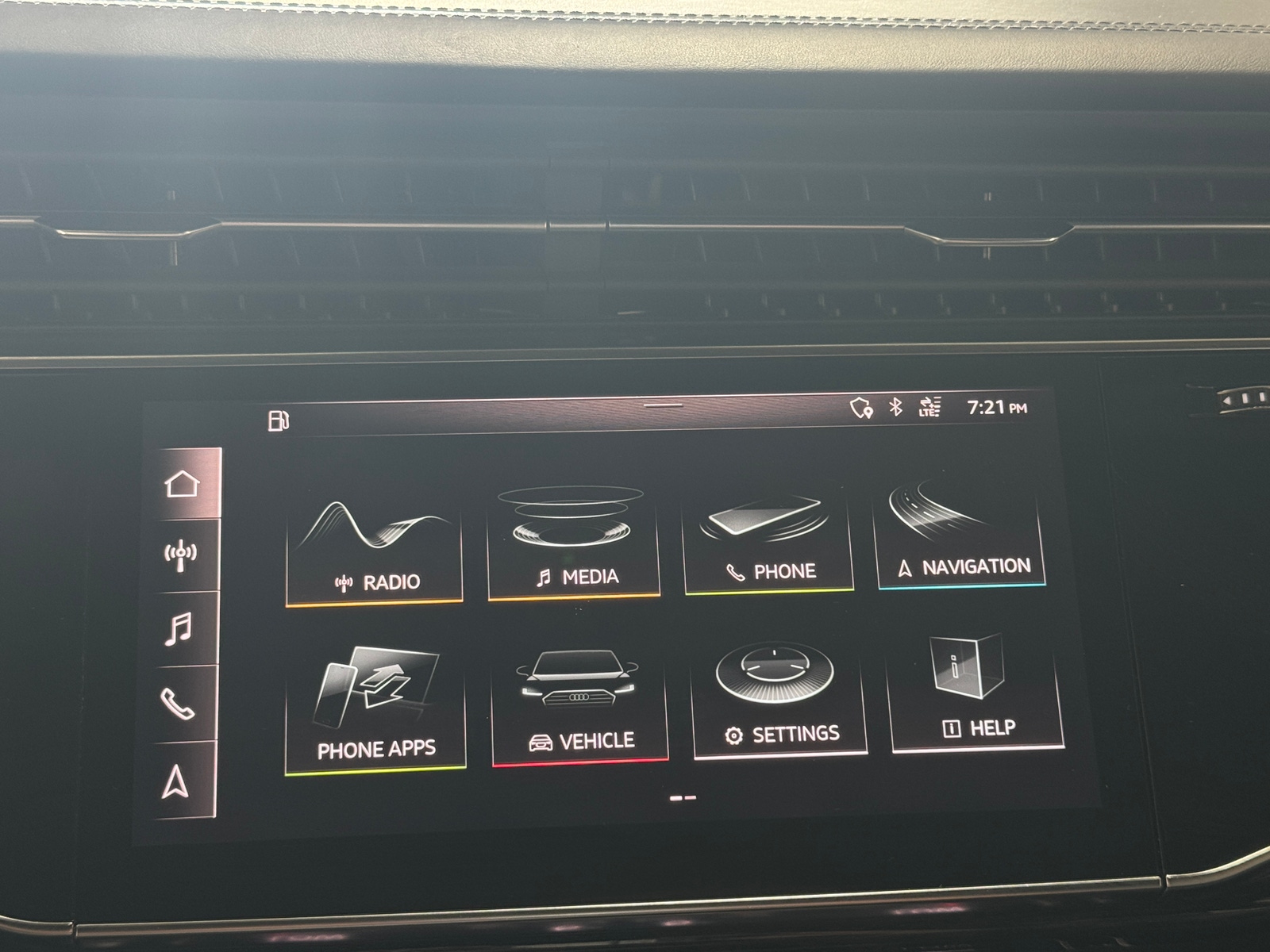 Thumbnail: 2019 Audi Q8 - 3