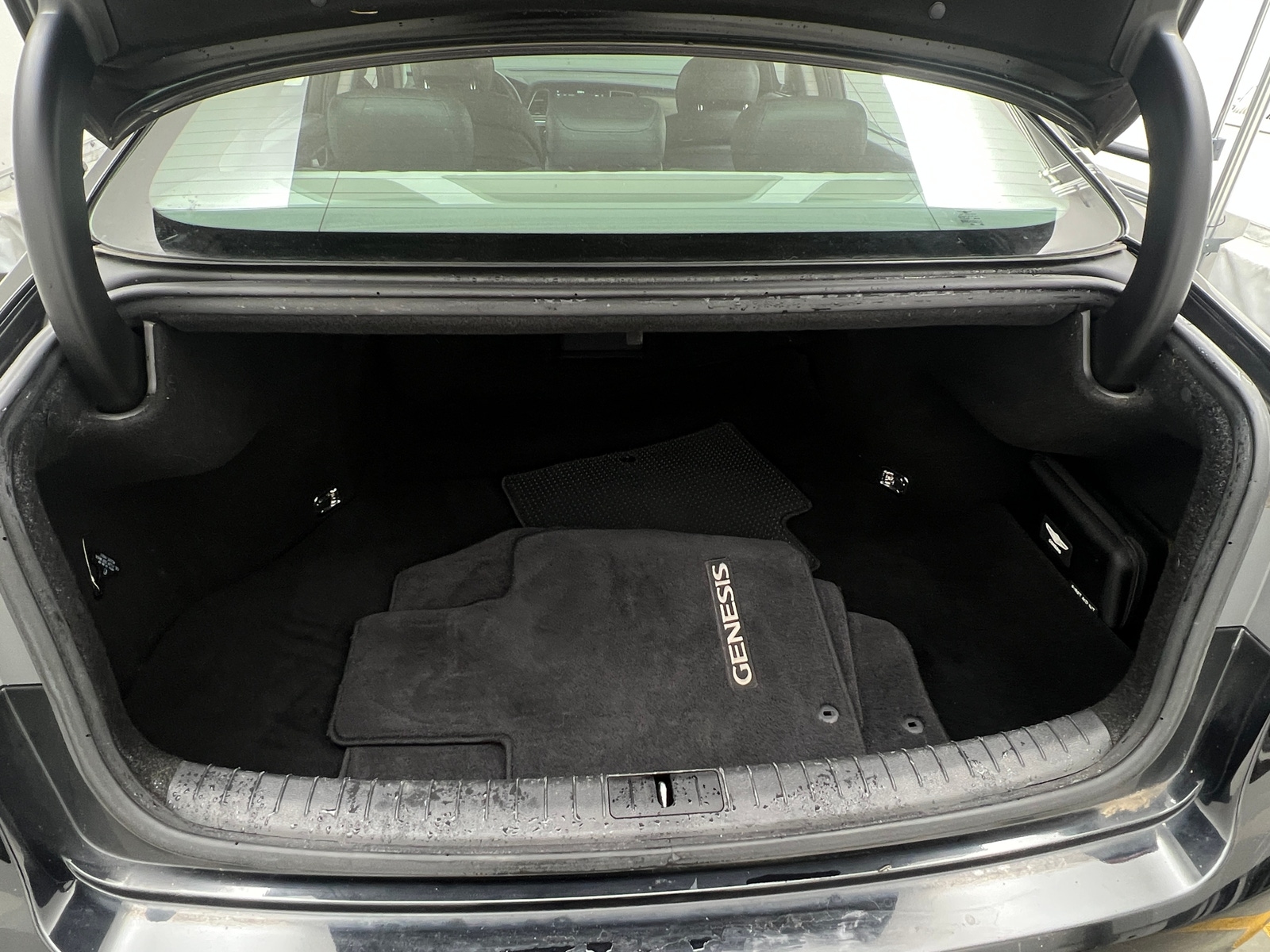 Thumbnail: 2017 Genesis G80 - 6