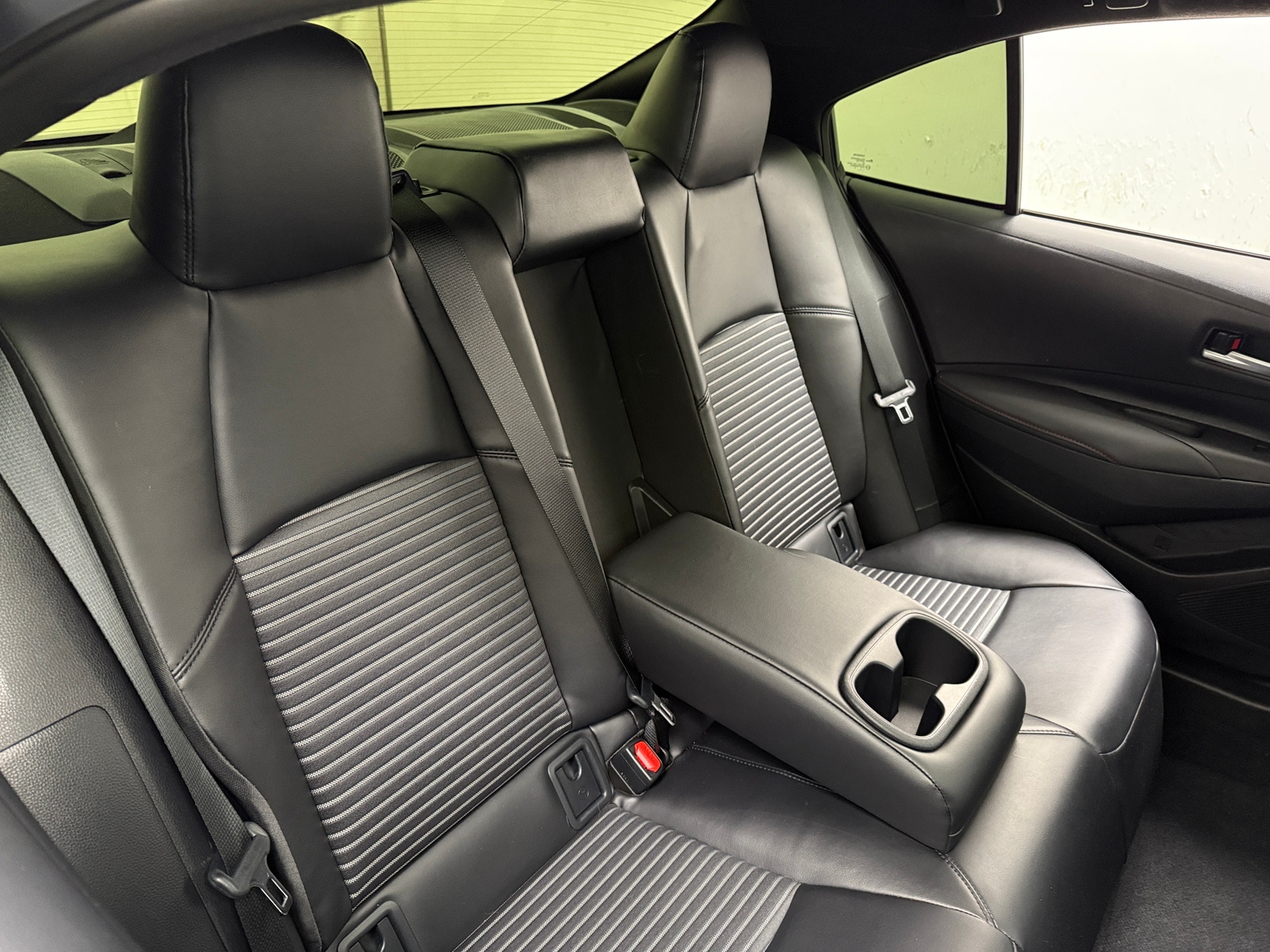 Thumbnail: 2025 Toyota Corolla - 6