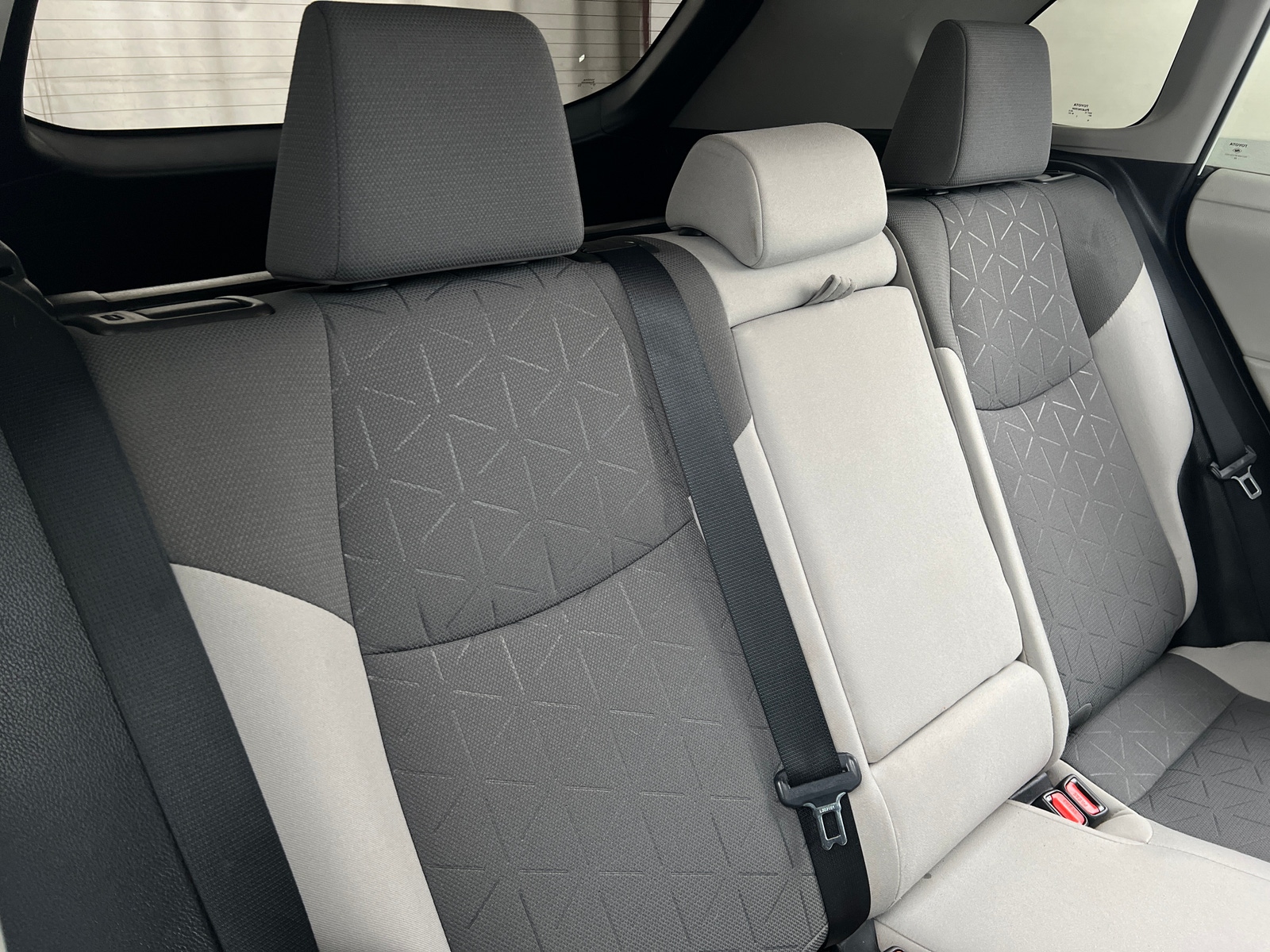 Thumbnail: 2021 Toyota RAV4 - 6