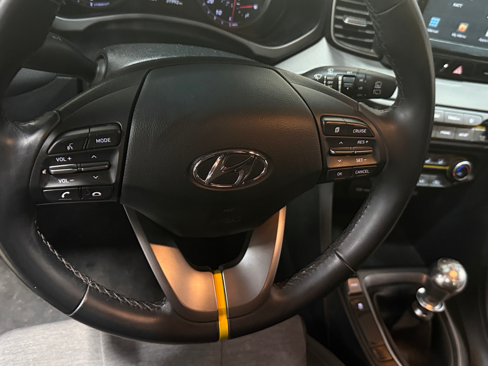 Thumbnail: 2019 Hyundai Veloster - 5