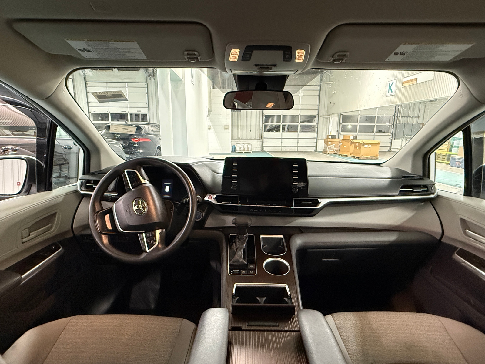 Thumbnail: 2021 Toyota Sienna - 3