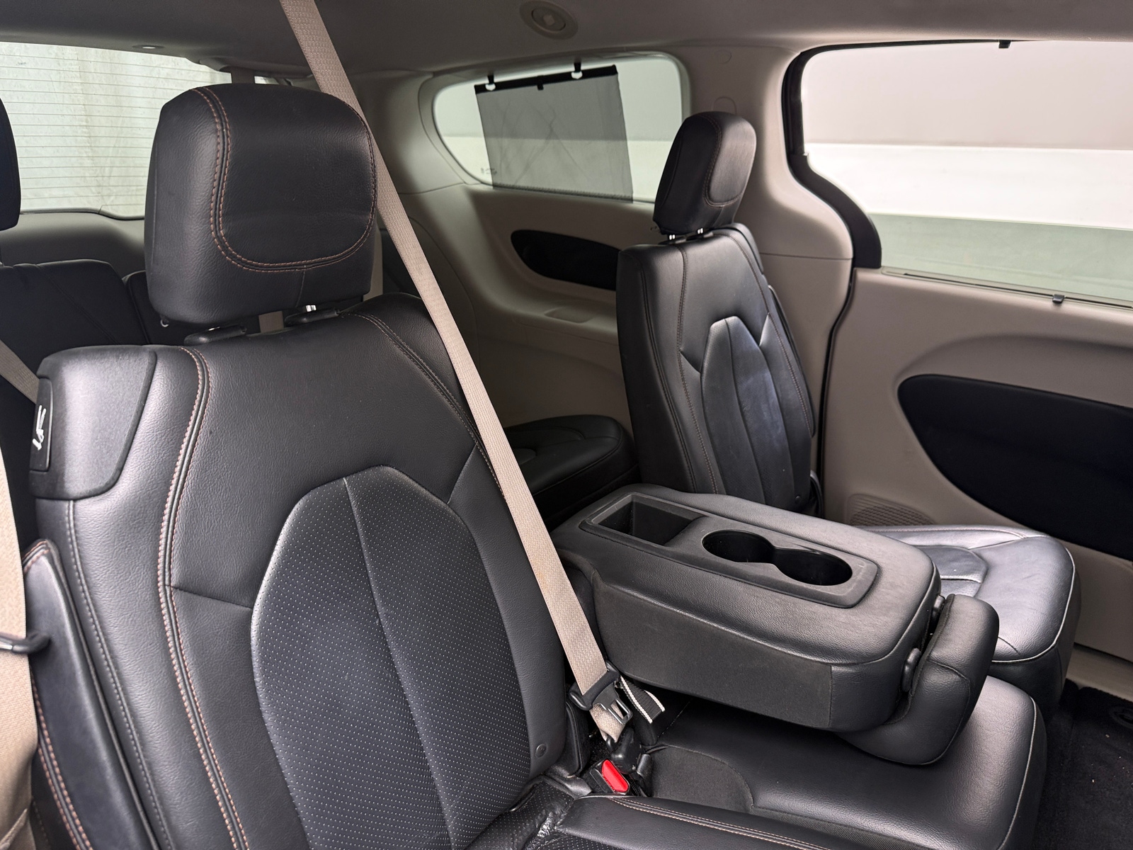 Thumbnail: 2017 Chrysler Pacifica - 5