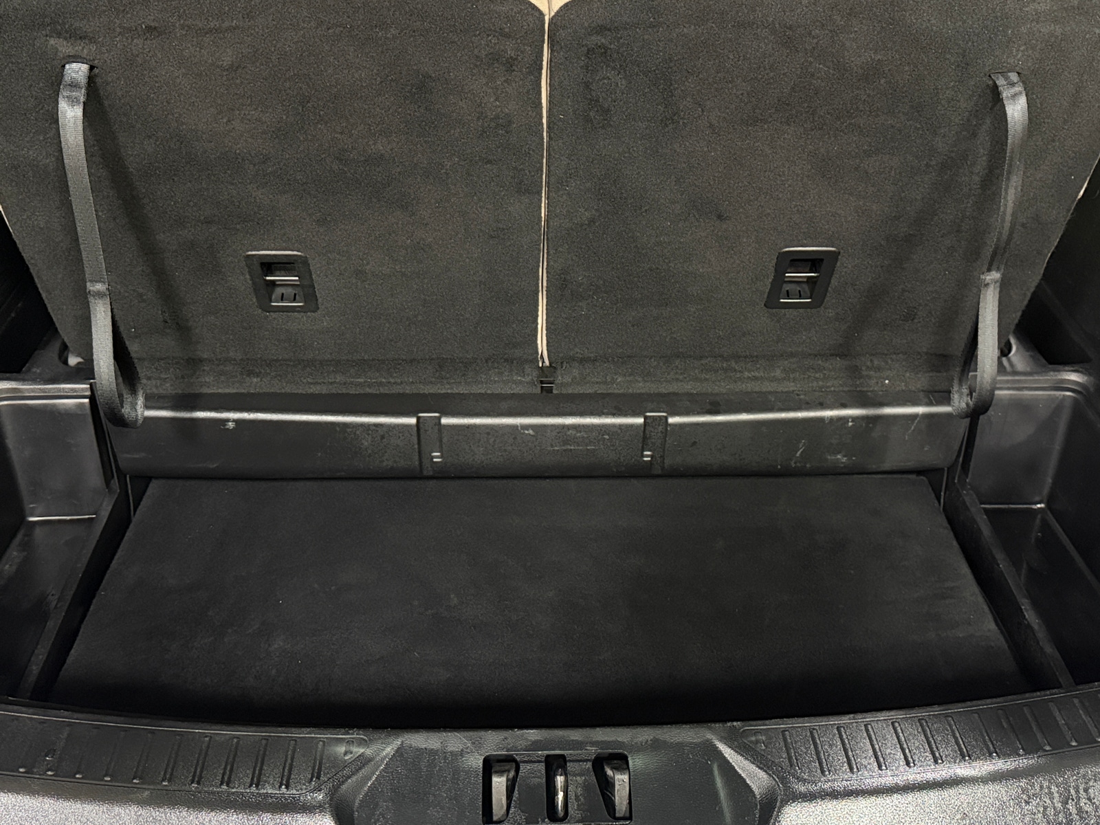 Thumbnail: 2021 Ford Explorer - 7