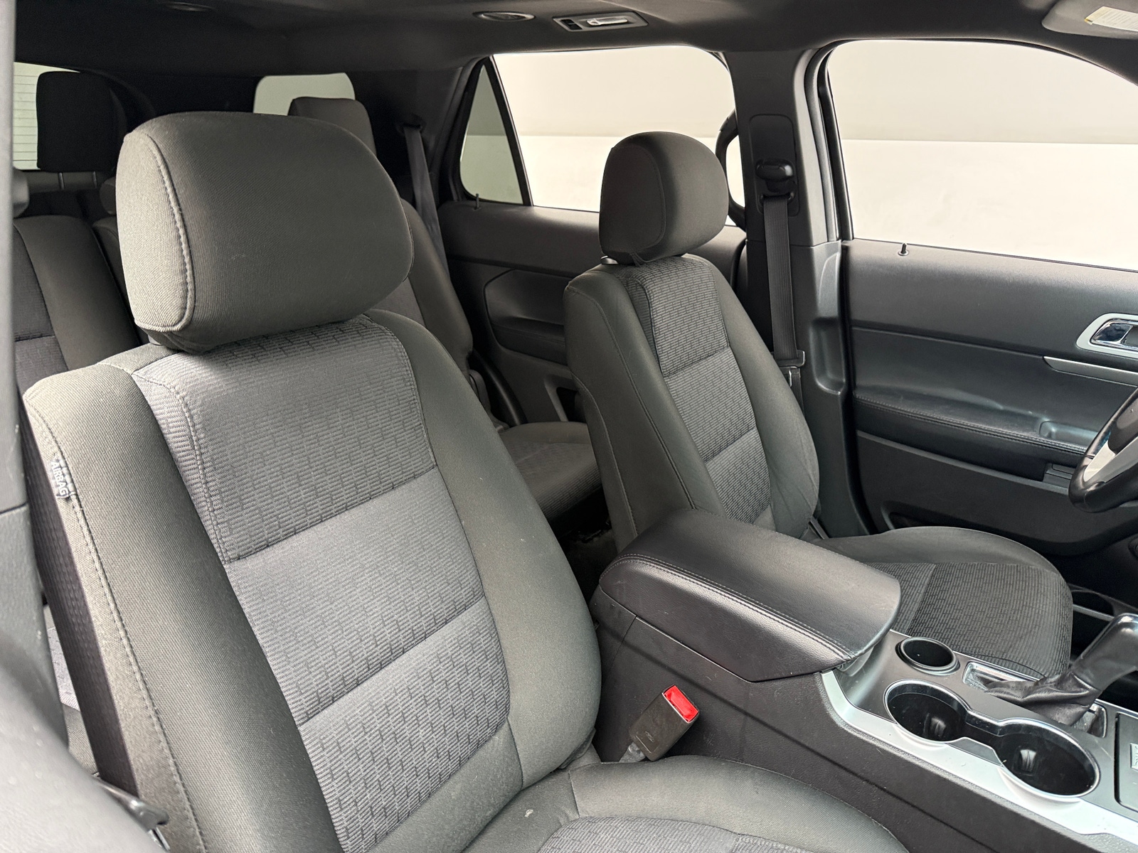 Thumbnail: 2015 Ford Explorer - 2