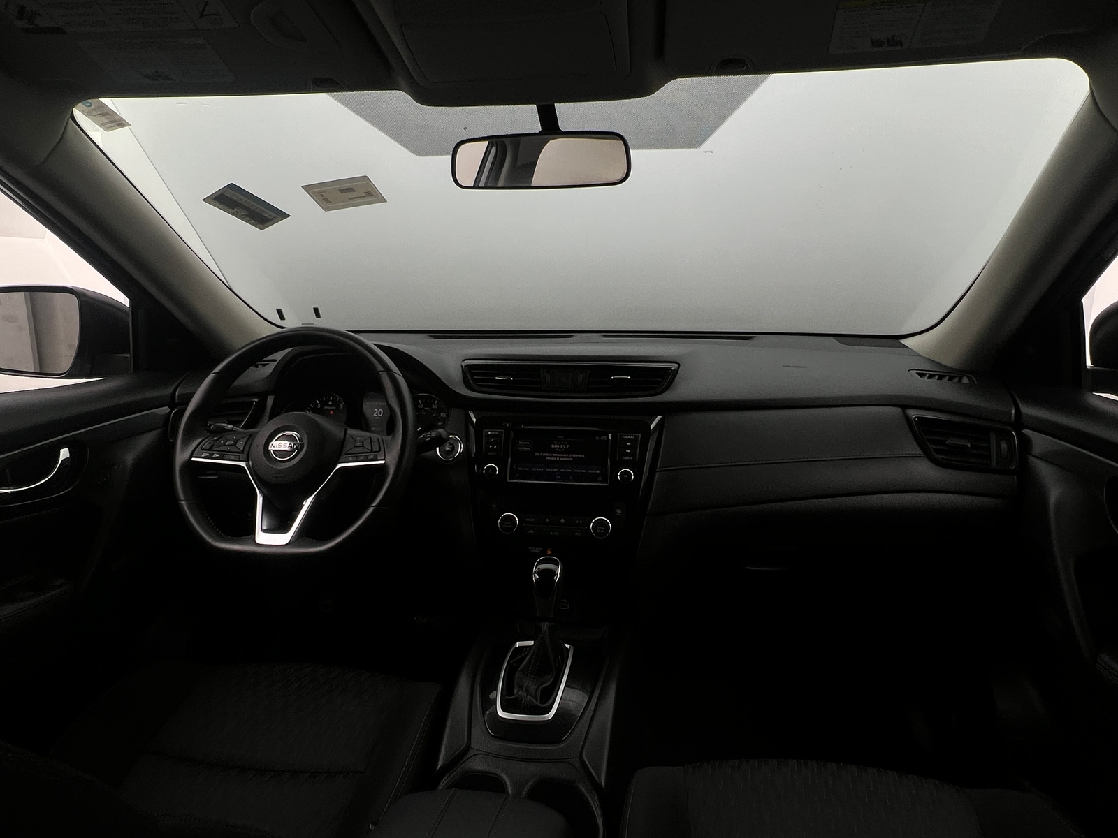 Thumbnail: 2018 Nissan Rogue - 3