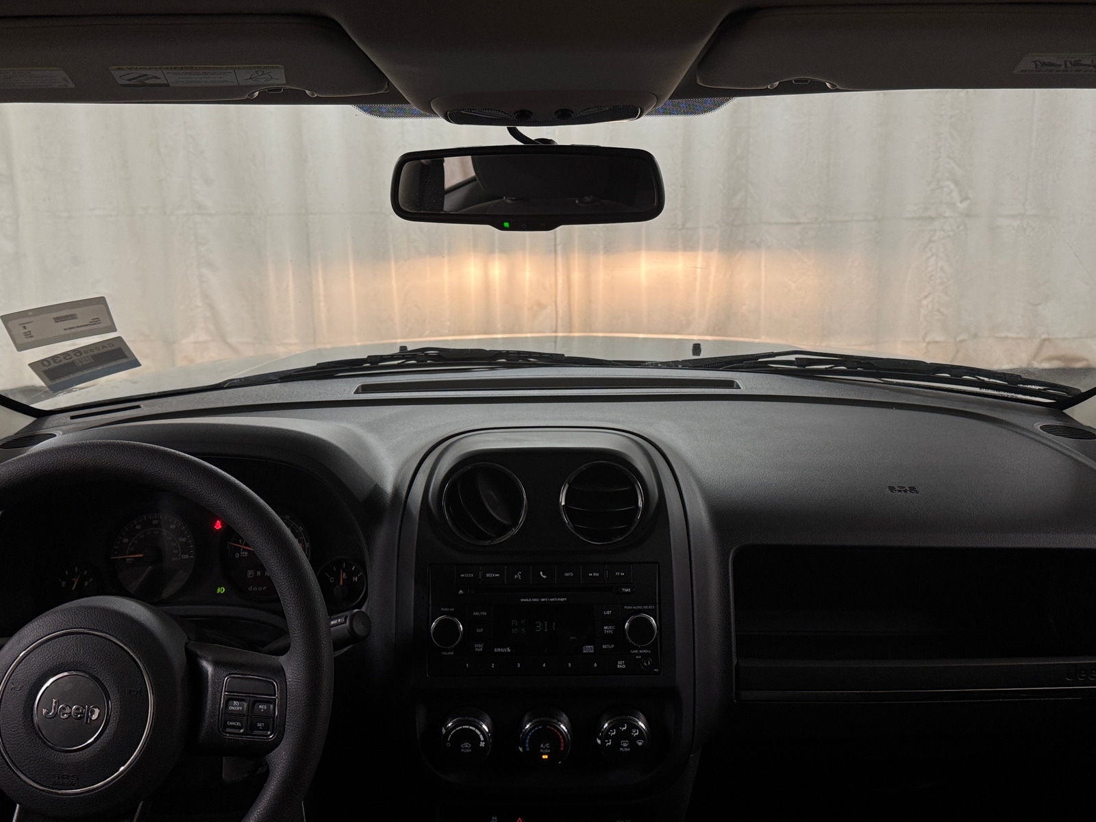 Thumbnail: 2017 Jeep Patriot - 3