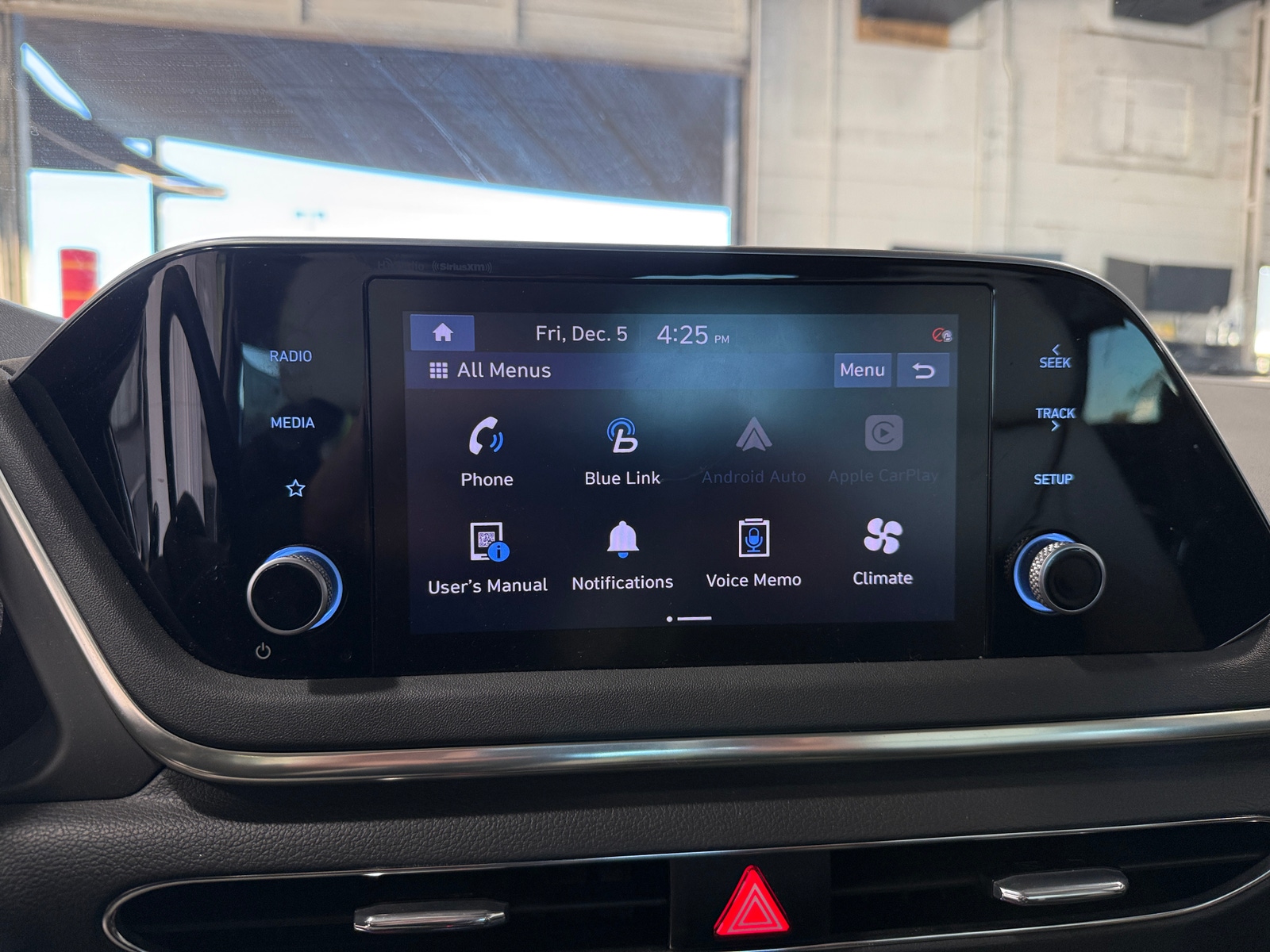 Thumbnail: 2022 Hyundai Sonata - 4