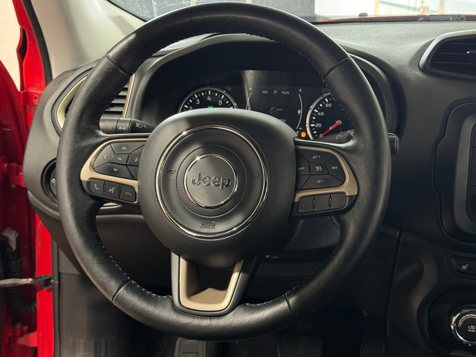 Thumbnail: 2016 Jeep Renegade - 5