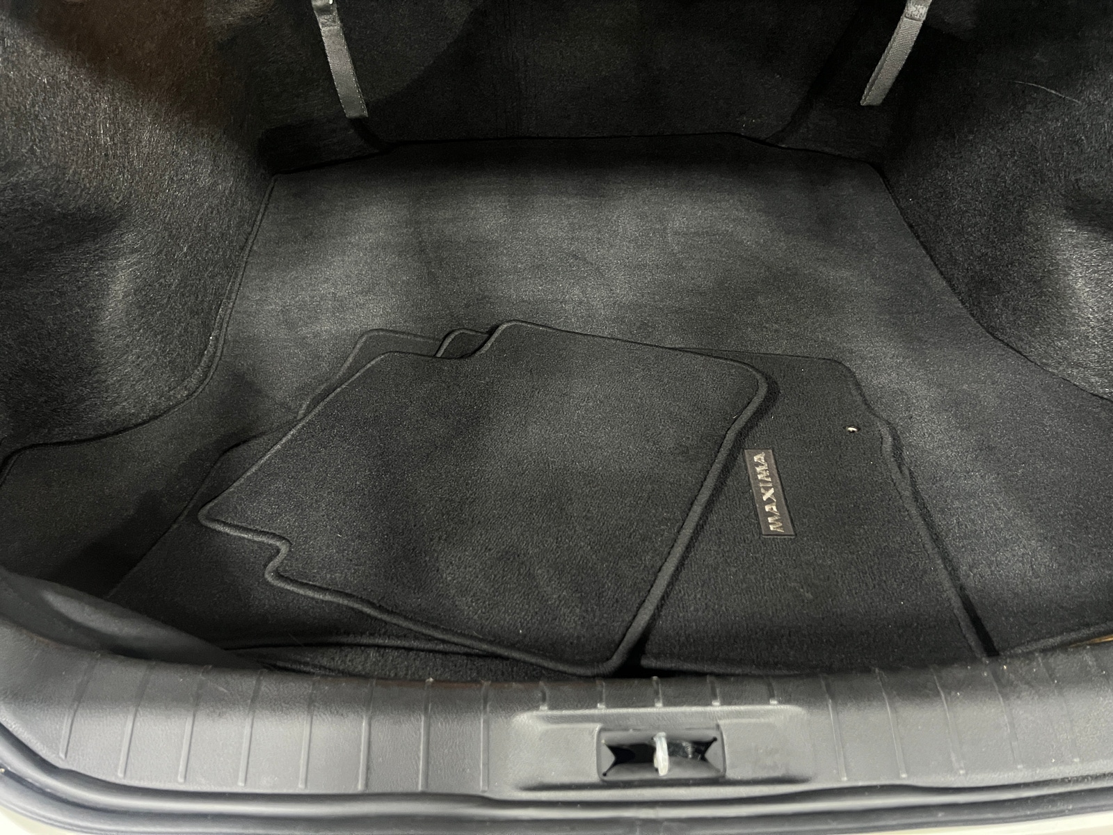 Thumbnail: 2017 Nissan Maxima - 6