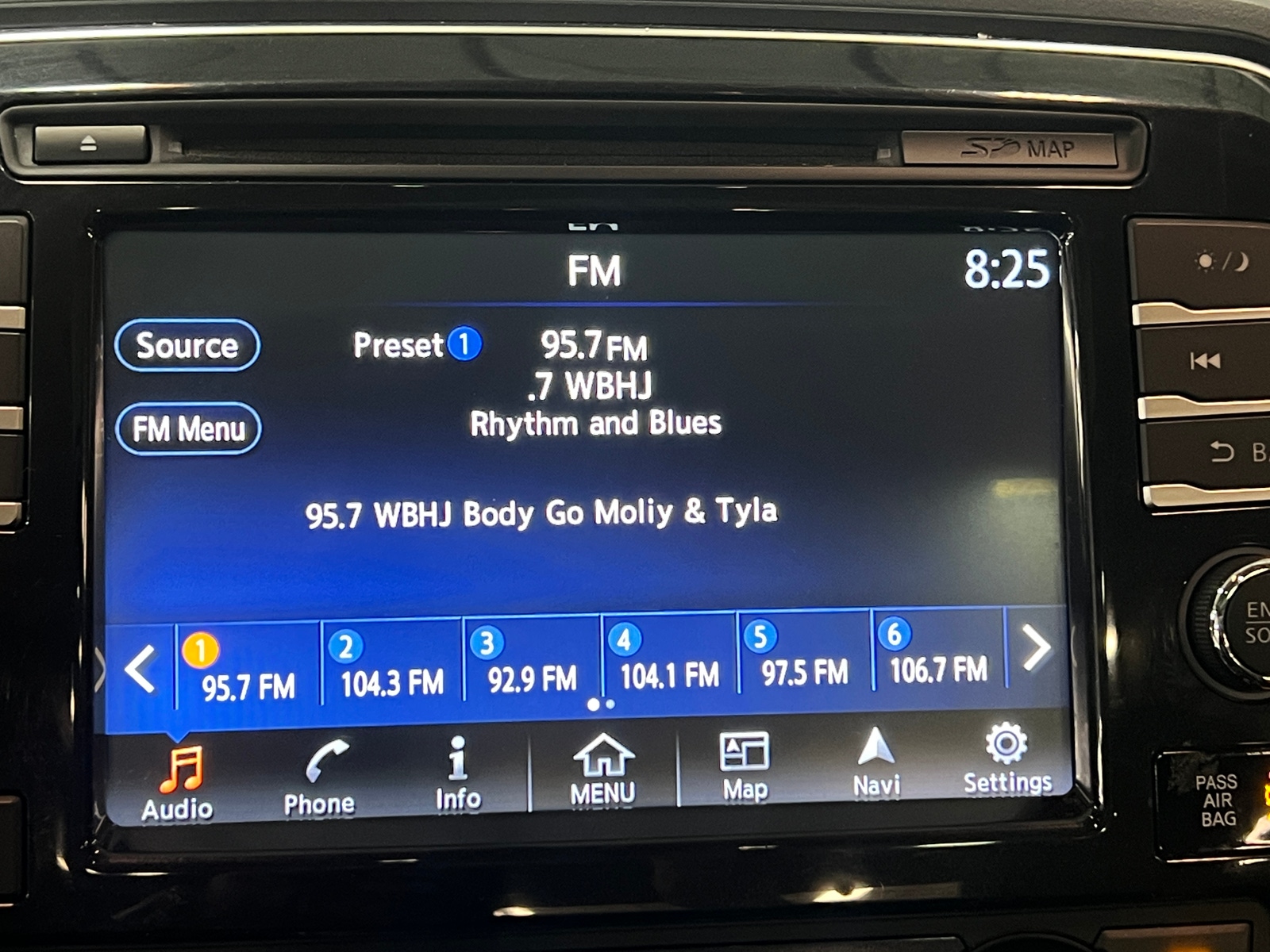 Thumbnail: 2017 Nissan Maxima - 3