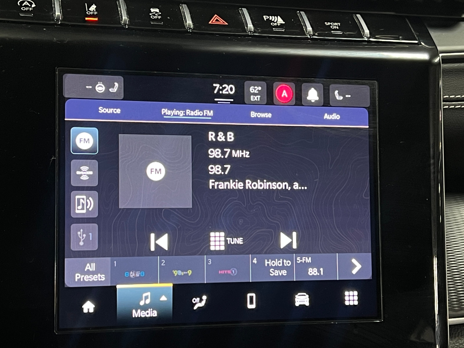 Thumbnail: 2023 Jeep Grand Cherokee - 3