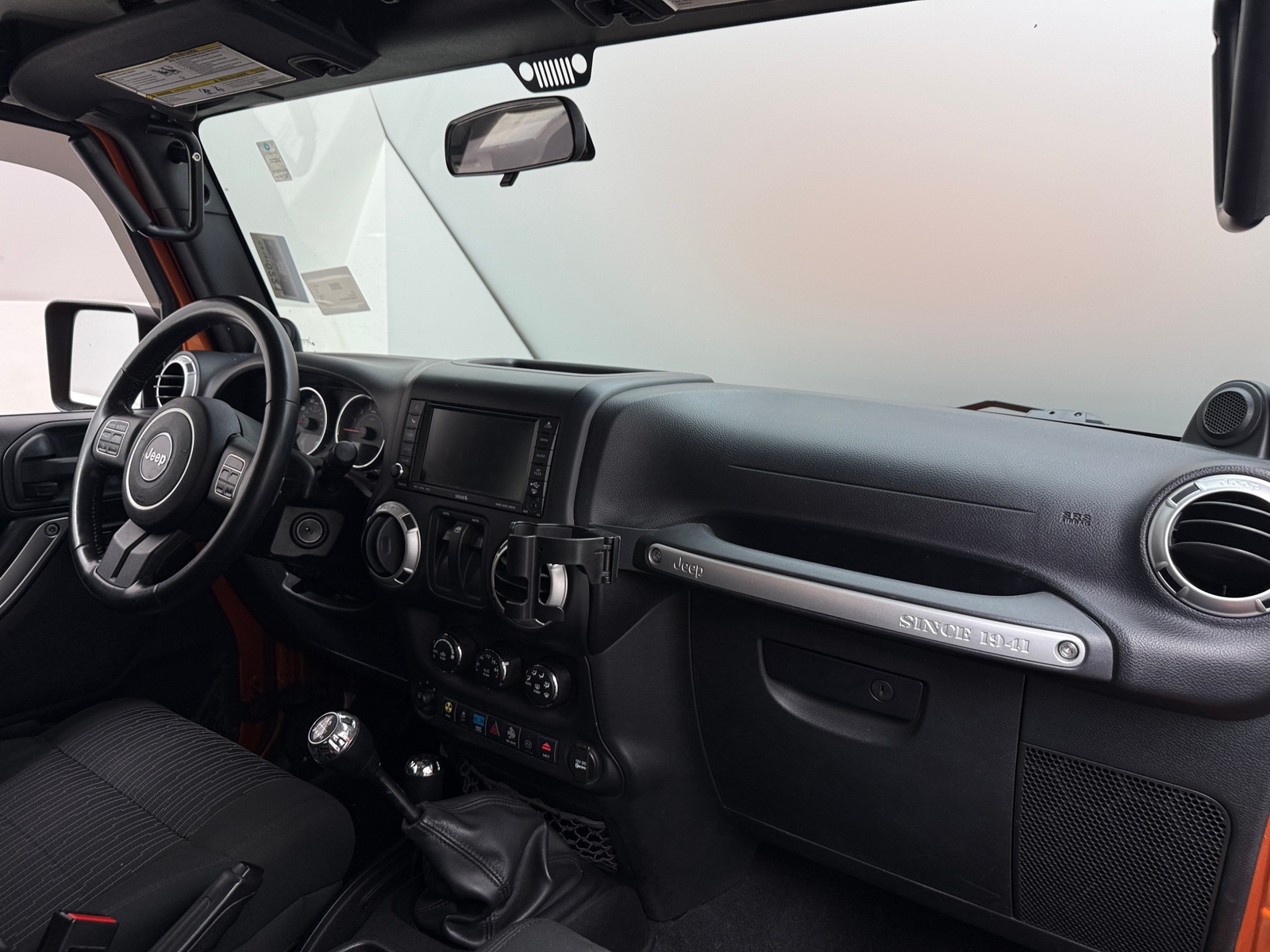 Thumbnail: 2011 Jeep Wrangler - 3