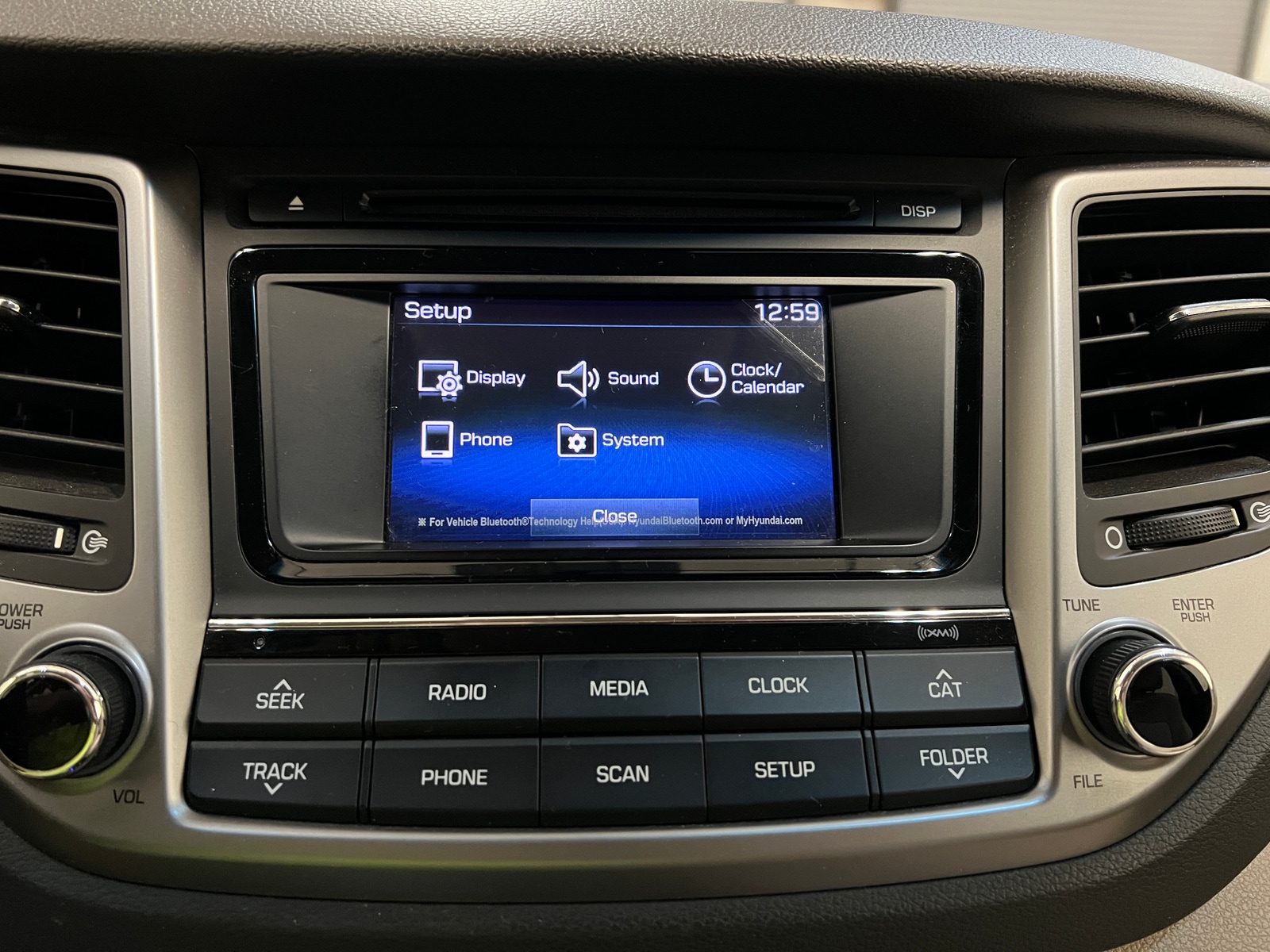 Thumbnail: 2017 Hyundai Tucson - 4