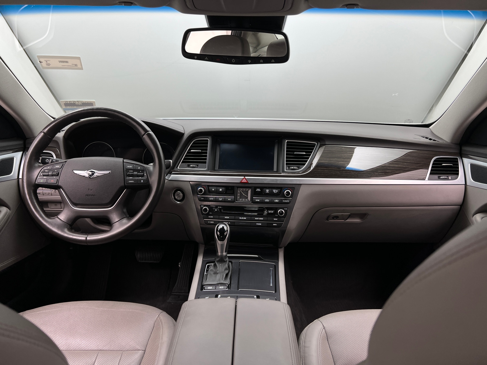 Thumbnail: 2017 Genesis G80 - 2