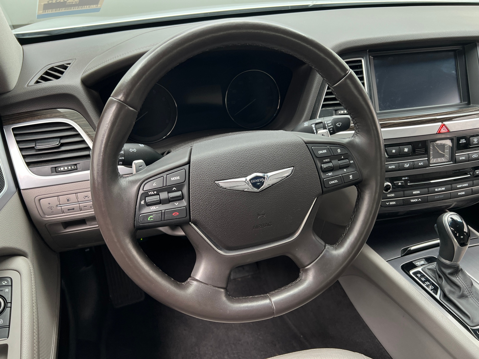 Thumbnail: 2017 Genesis G80 - 4