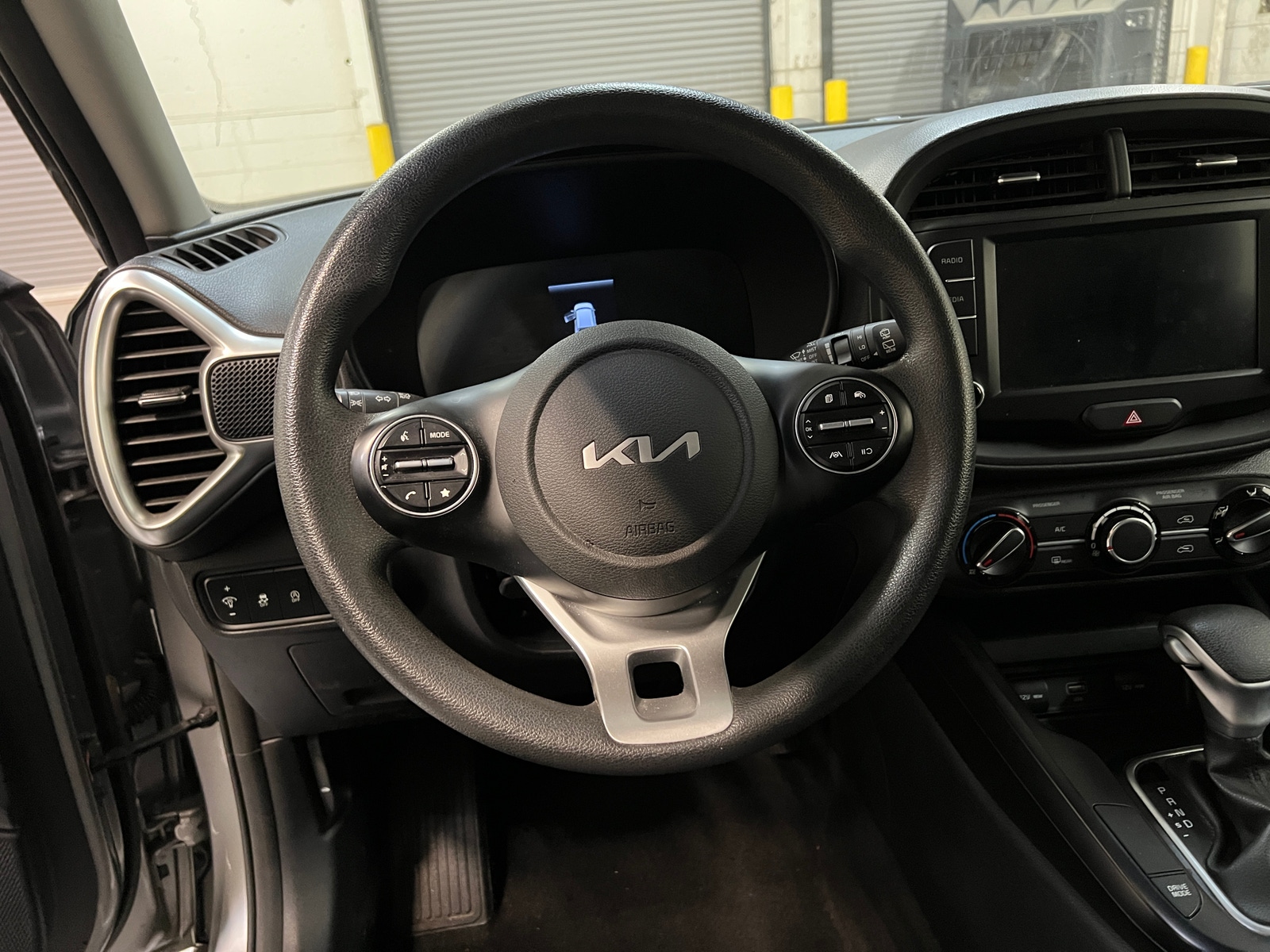 Thumbnail: 2023 Kia Soul - 5