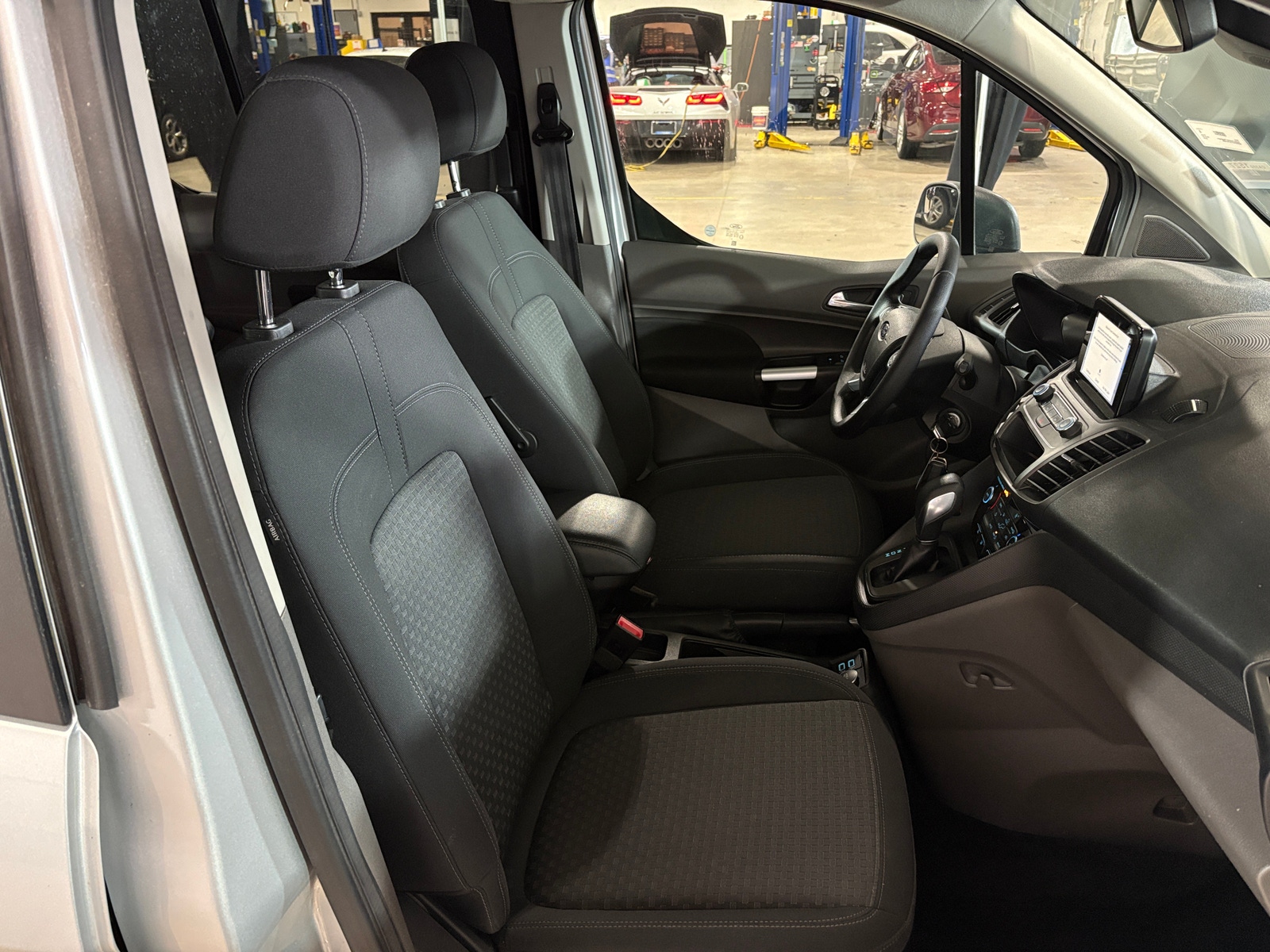 Thumbnail: 2019 Ford Transit Series - 2