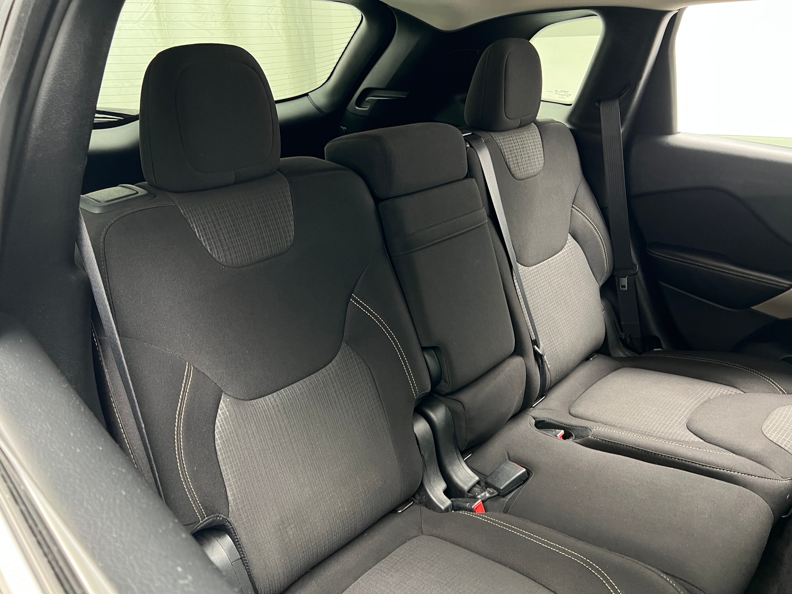 Thumbnail: 2017 Jeep Cherokee - 6