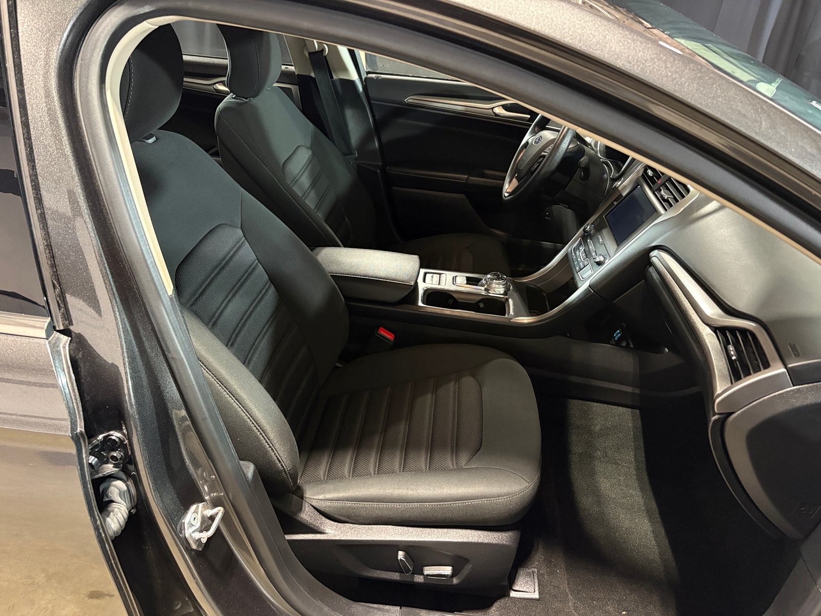 Thumbnail: 2019 Ford Fusion - 2