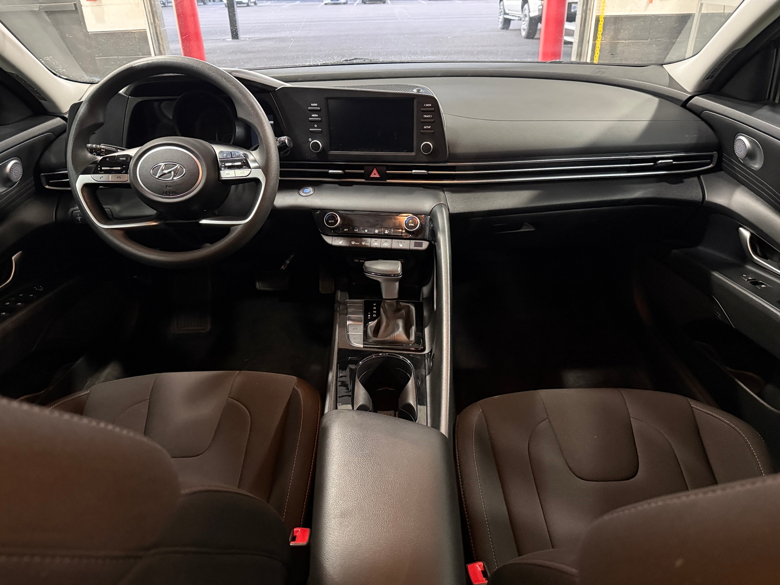 Thumbnail: 2023 Hyundai Elantra - 3