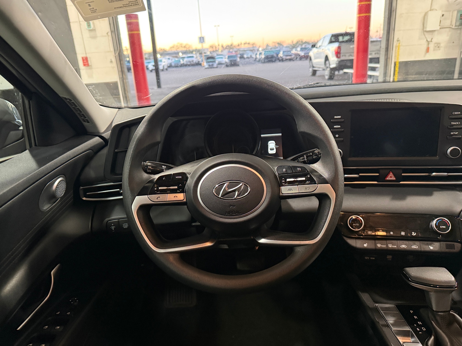 Thumbnail: 2023 Hyundai Elantra - 5