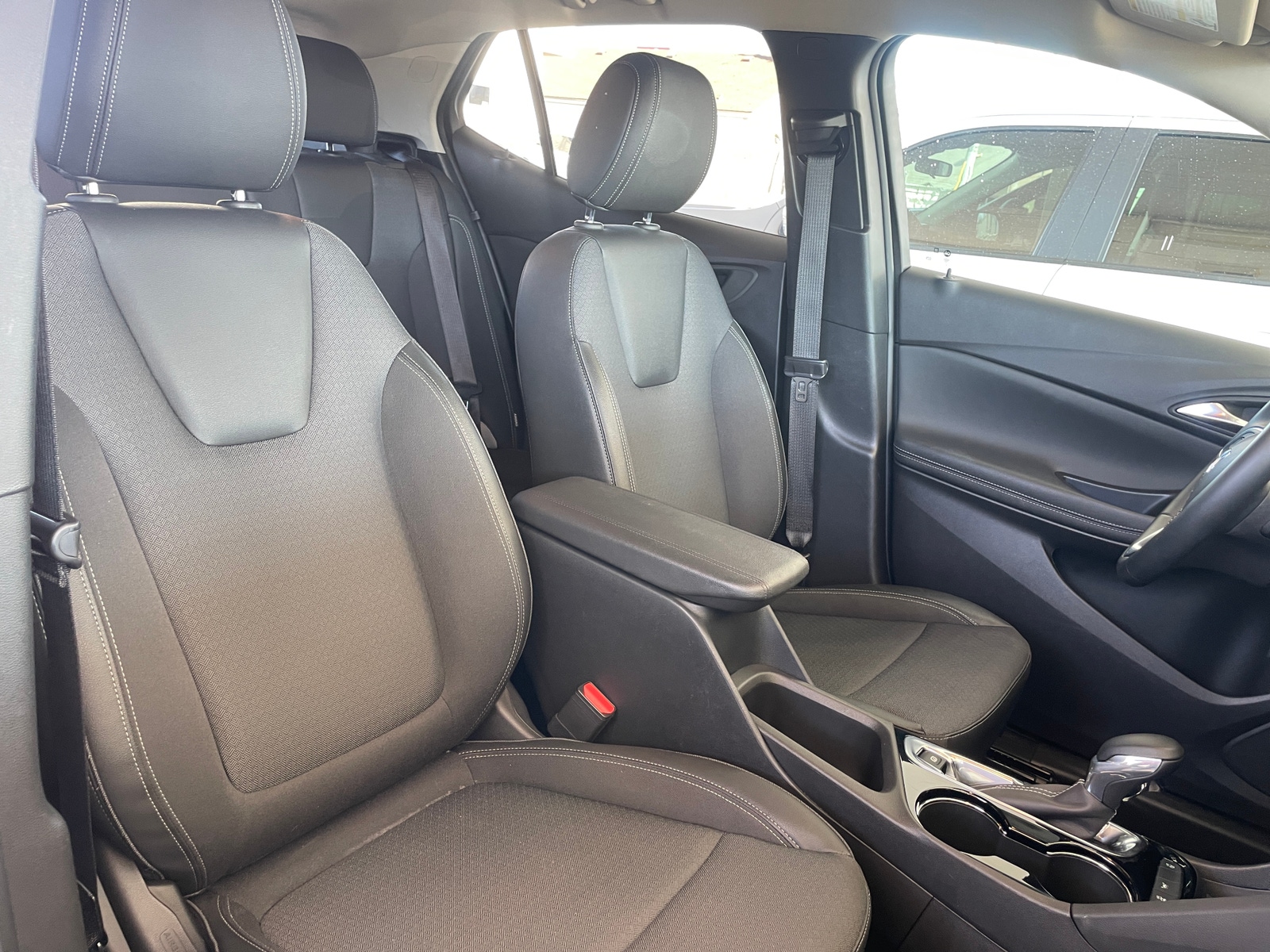 Thumbnail: 2025 Buick Encore GX - 2