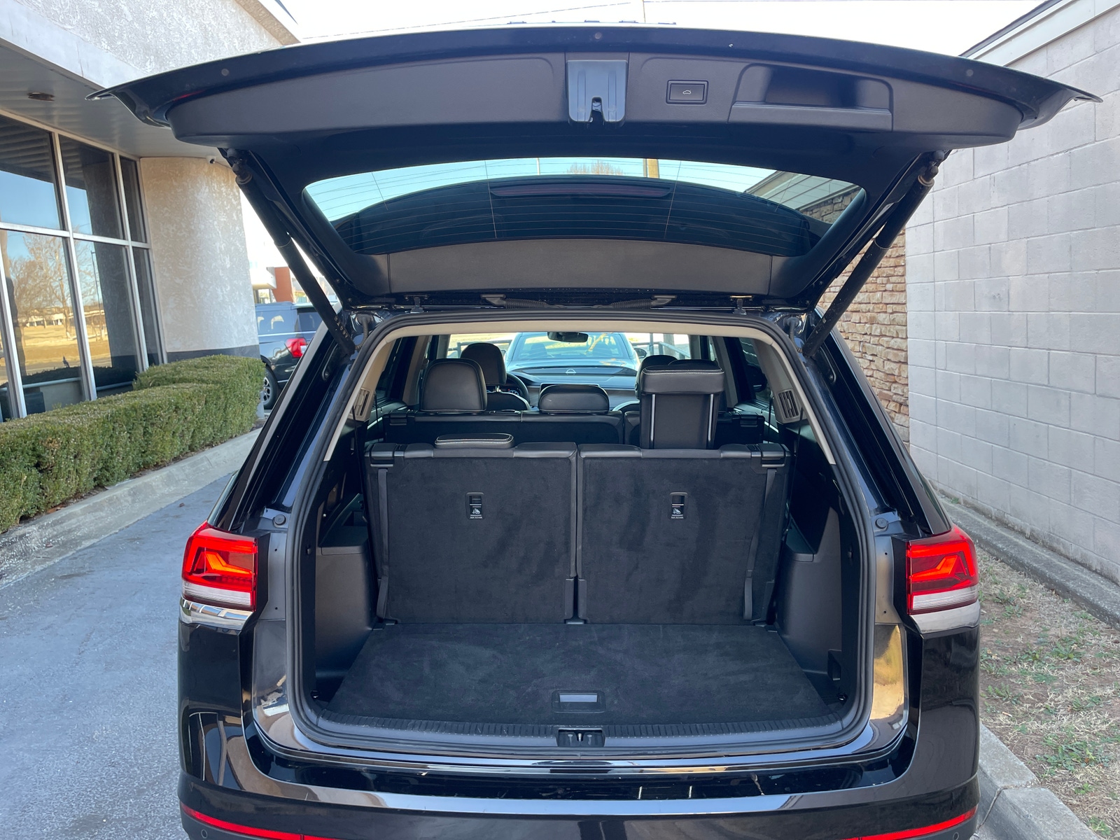 Thumbnail: 2025 Volkswagen Atlas - 6