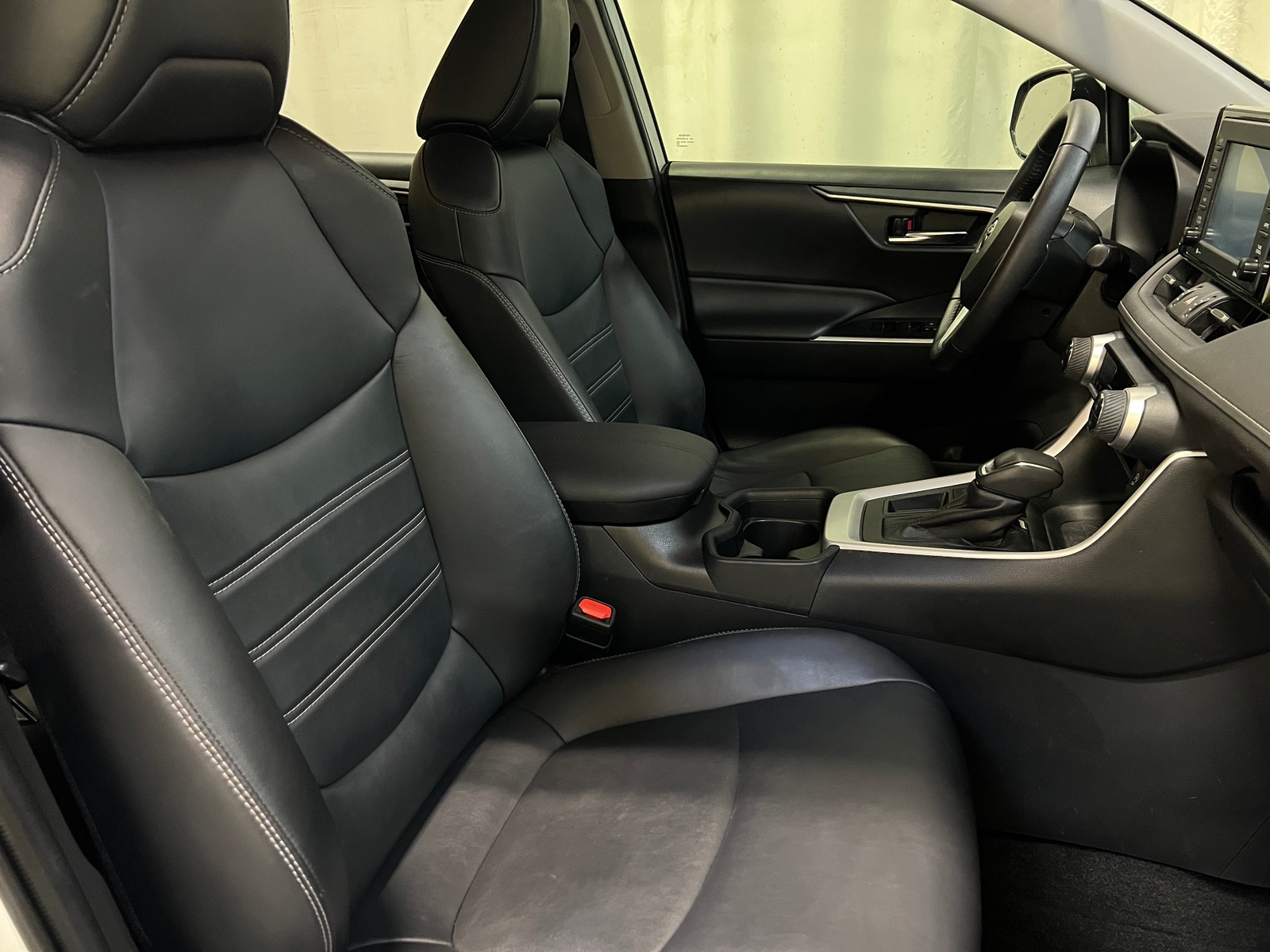 Thumbnail: 2021 Toyota RAV4 - 2