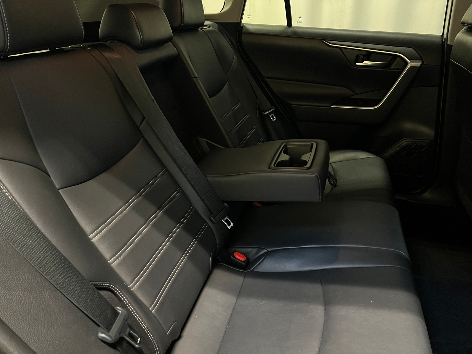 Thumbnail: 2021 Toyota RAV4 - 6