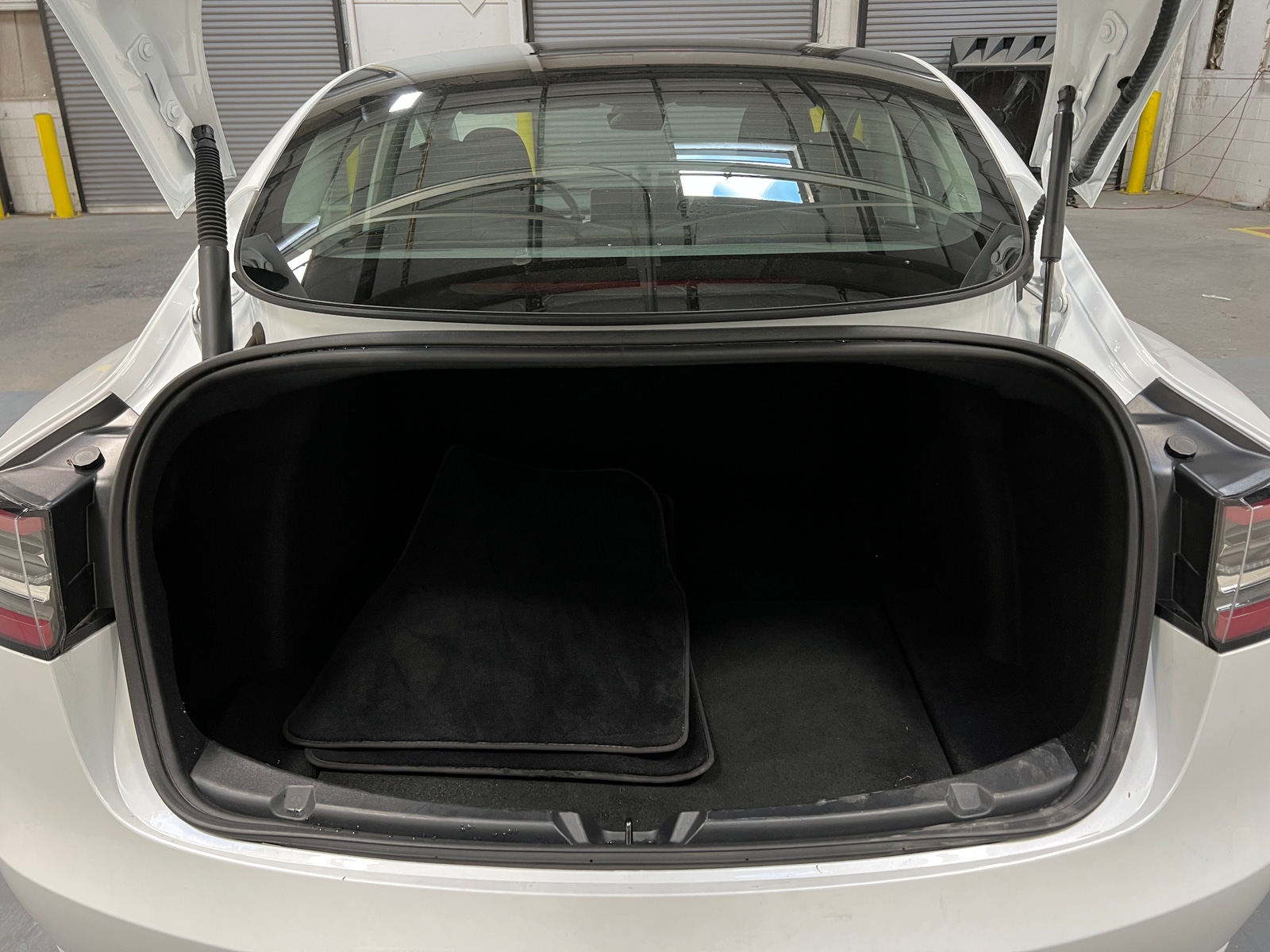 Thumbnail: 2023 Tesla Model 3 - 6