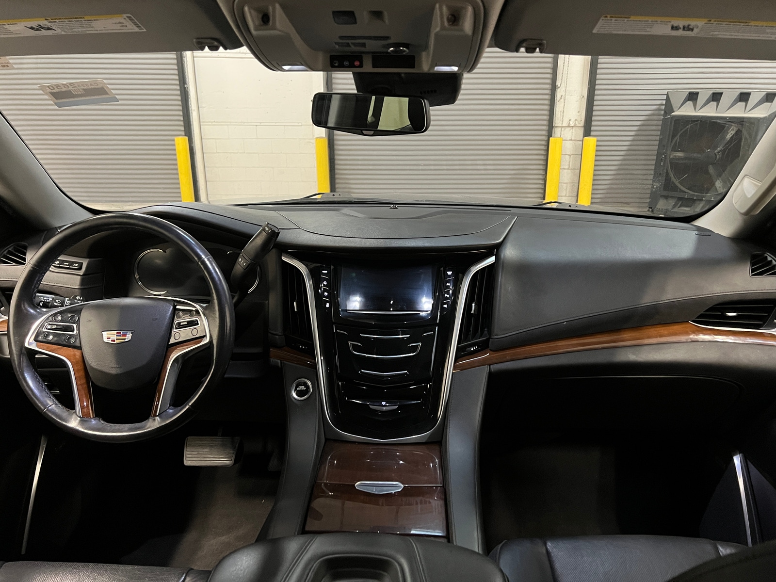 Thumbnail: 2020 Cadillac Escalade - 2