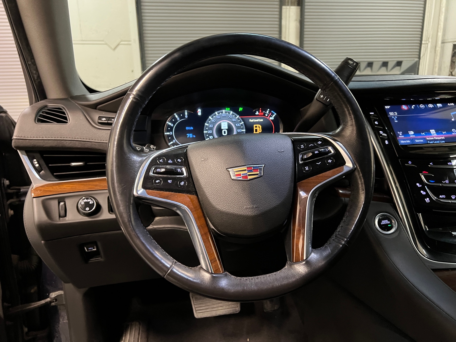 Thumbnail: 2020 Cadillac Escalade - 4