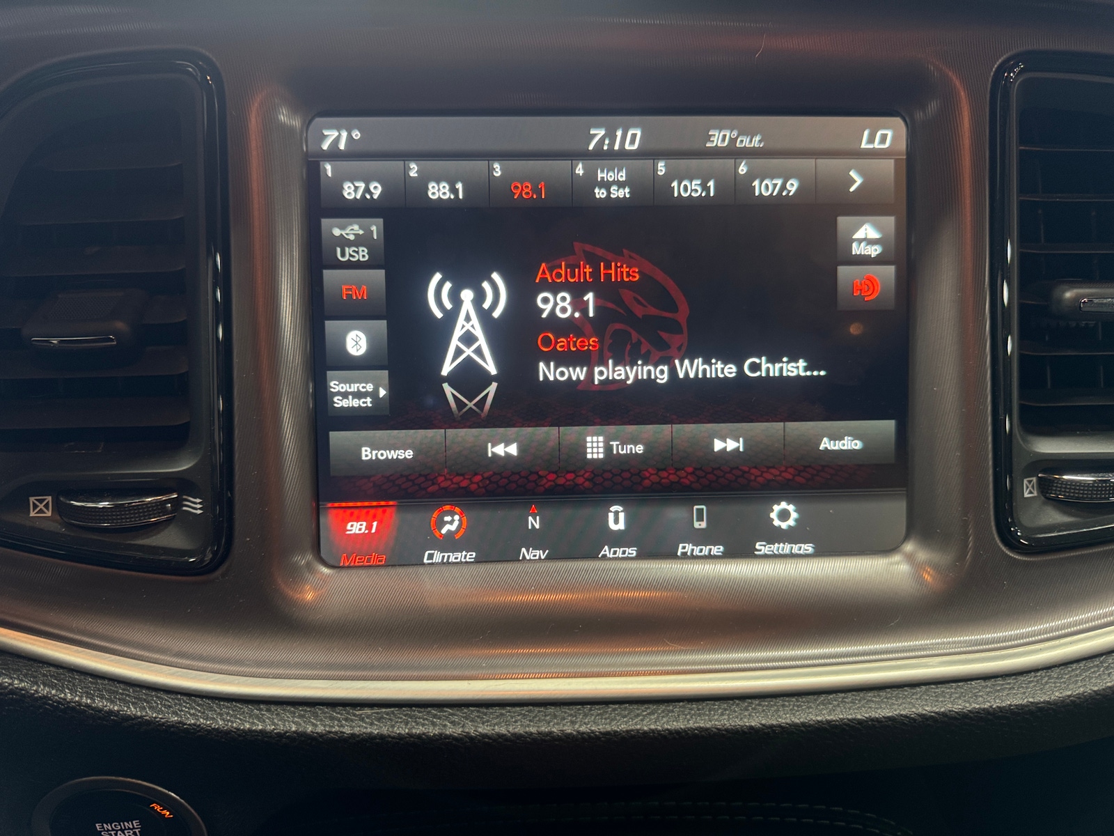 Thumbnail: 2022 Dodge Challenger - 3