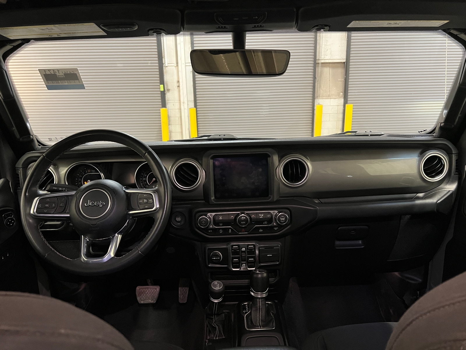 Thumbnail: 2023 Jeep Gladiator - 3