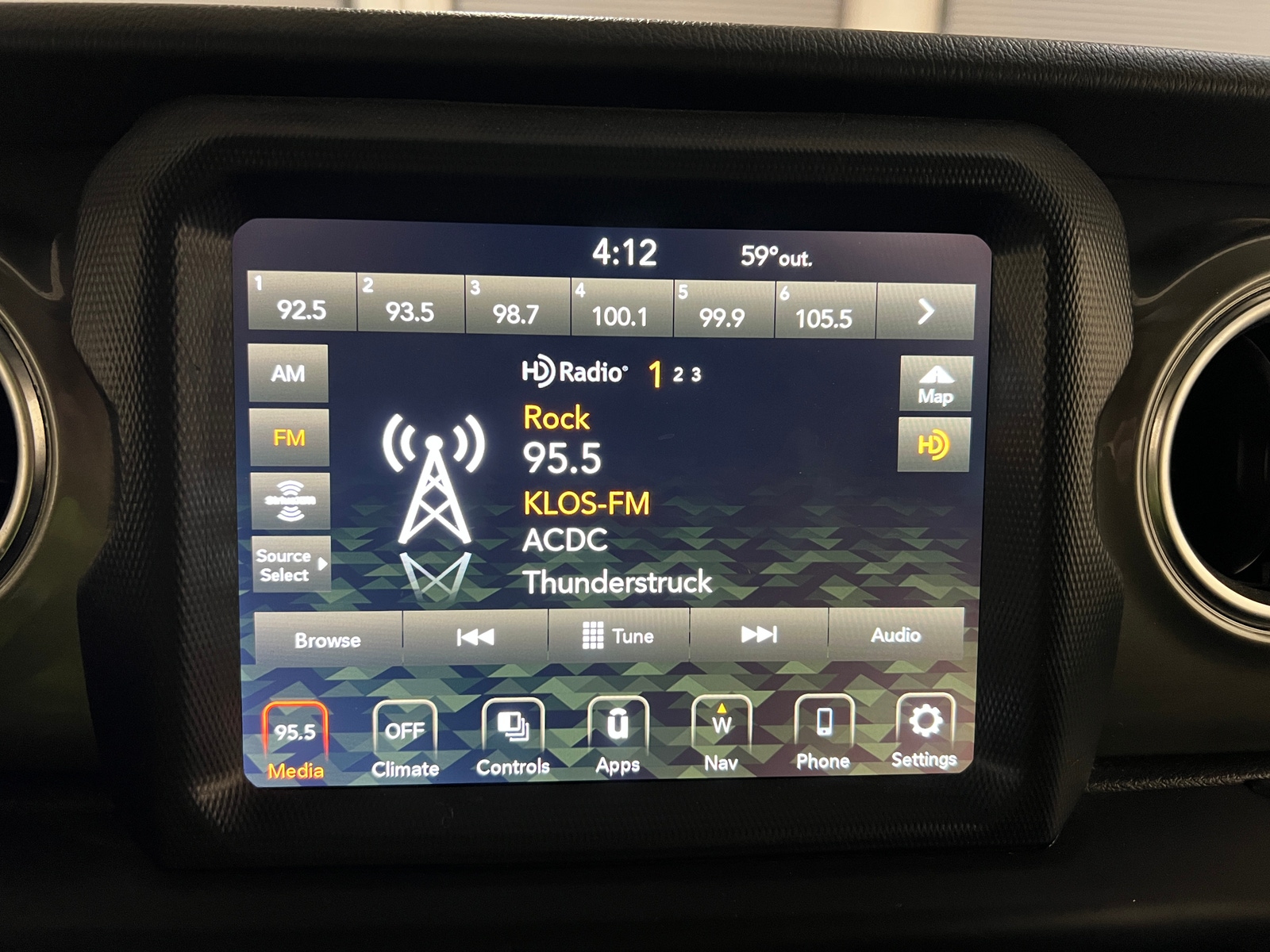 Thumbnail: 2023 Jeep Gladiator - 4