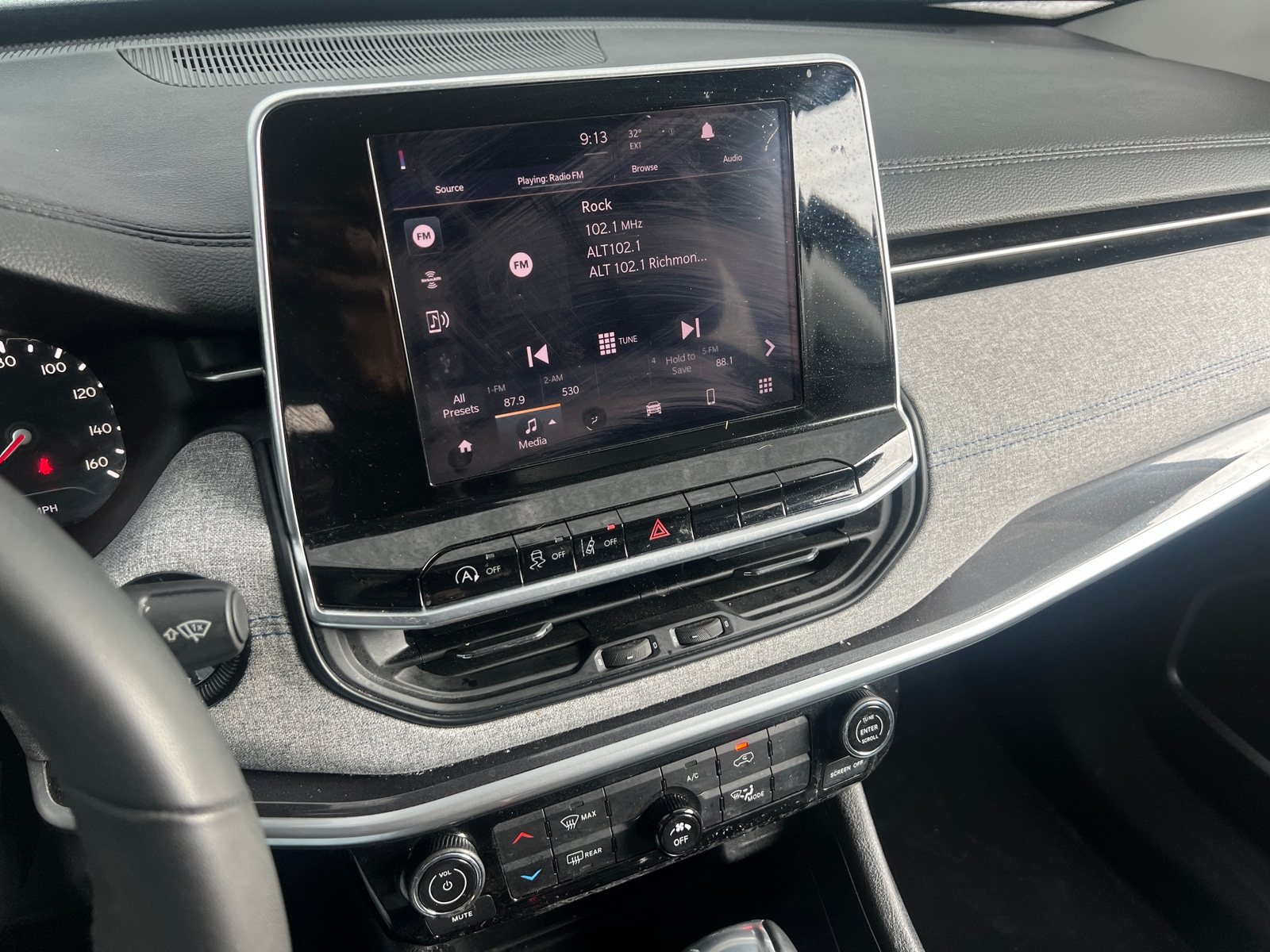 Thumbnail: 2022 Jeep Compass - 4