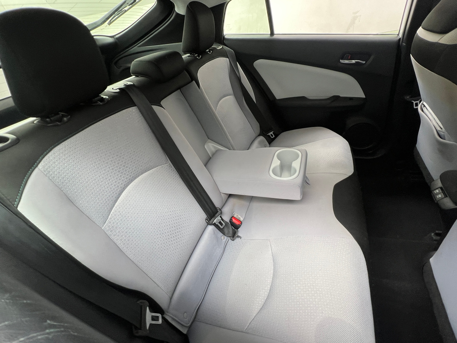 Thumbnail: 2020 Toyota Prius - 6