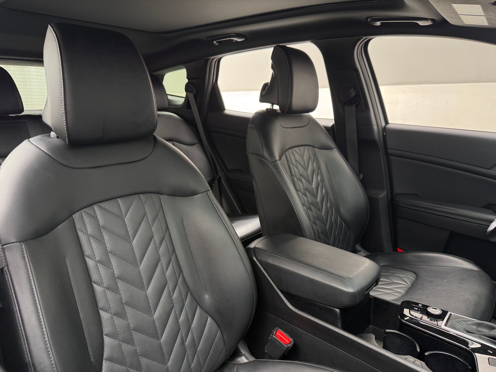 Thumbnail: 2023 Kia Sportage - 2