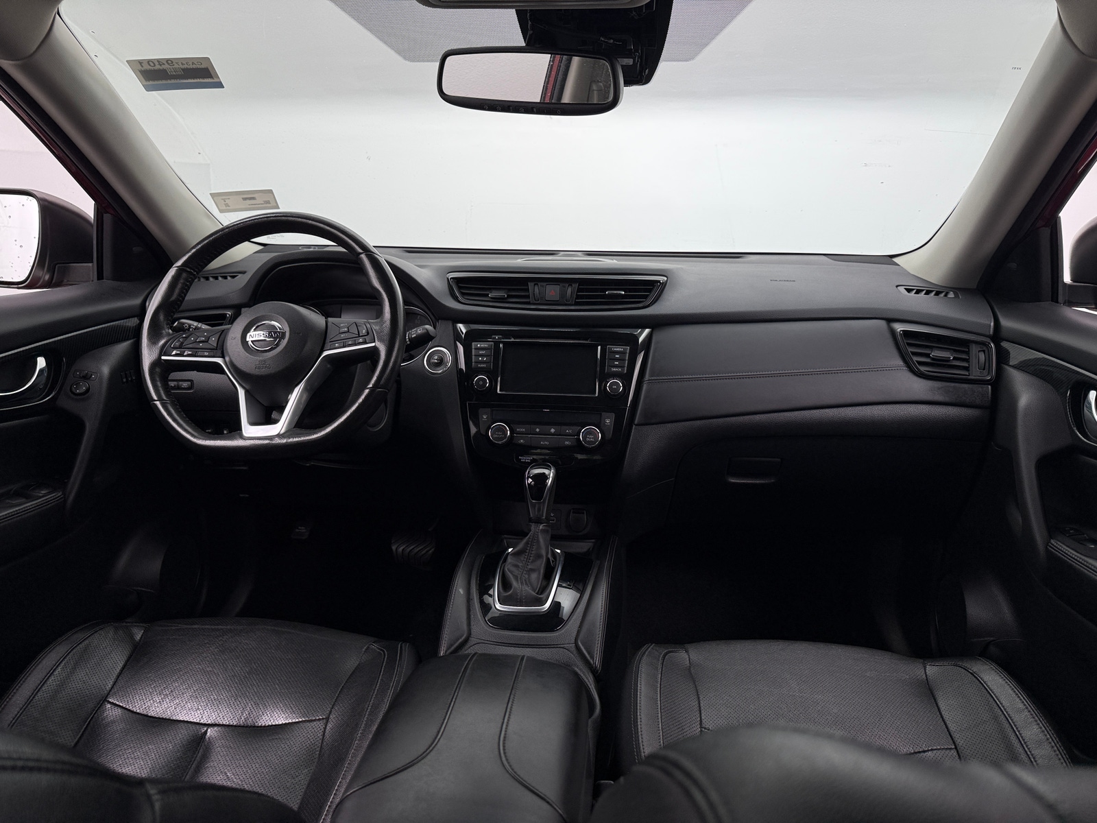 Thumbnail: 2018 Nissan Rogue - 3